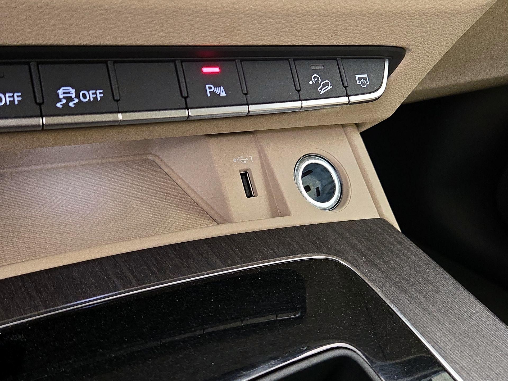 Thumbnail: 2023 Audi Q5 - 18