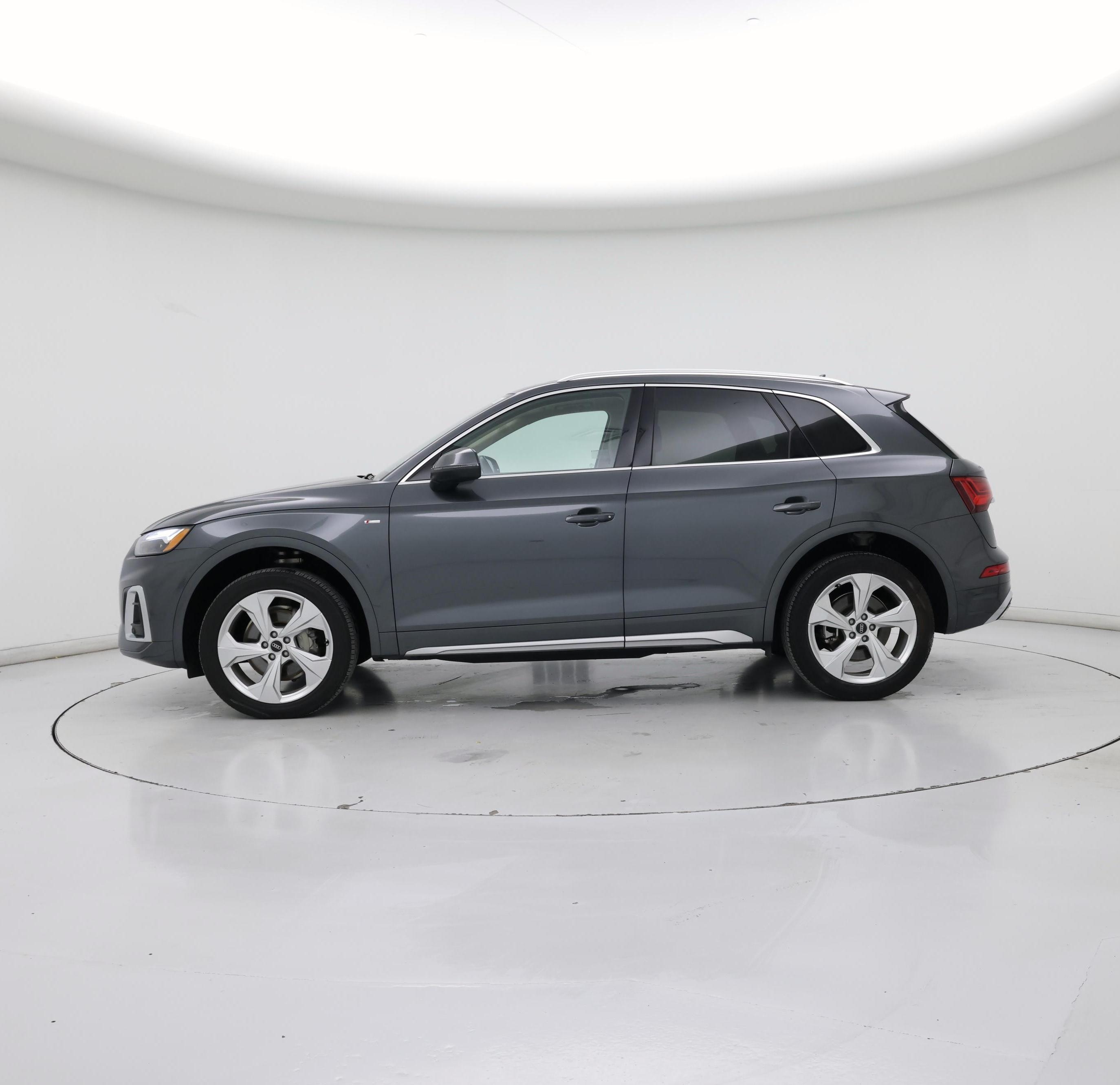 Thumbnail: 2023 Audi Q5 - 3