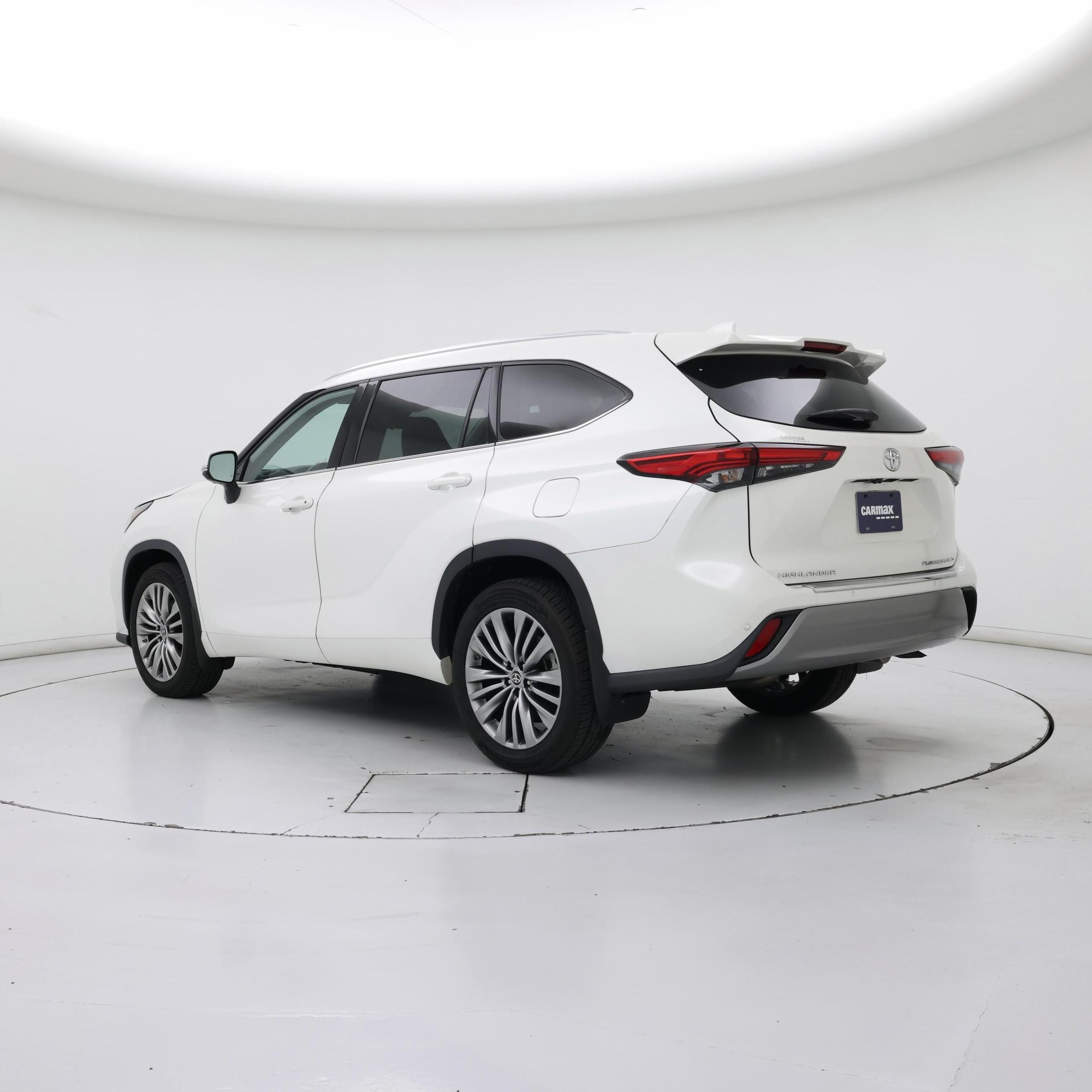 Thumbnail: 2020 Toyota Highlander - 2