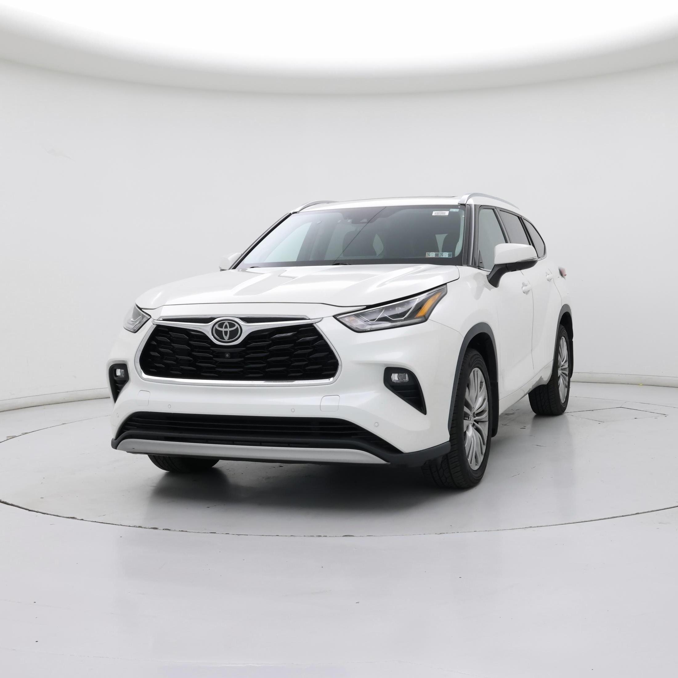 Thumbnail: 2020 Toyota Highlander - 4