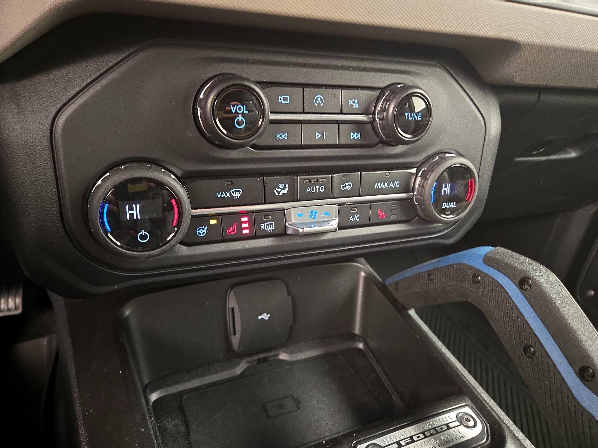 Thumbnail: 2023 Ford Bronco - 17