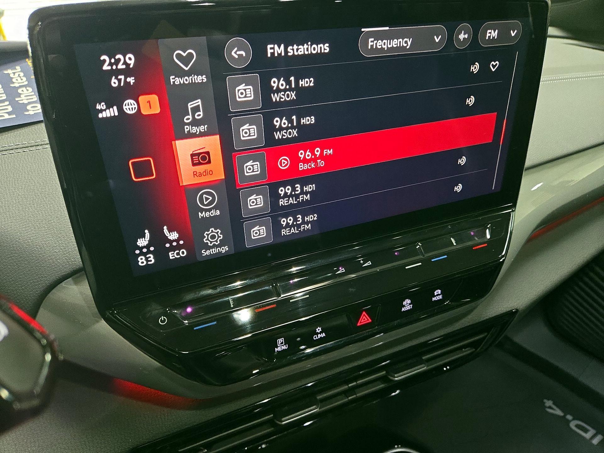 Thumbnail: 2023 Volkswagen ID.4 - 16