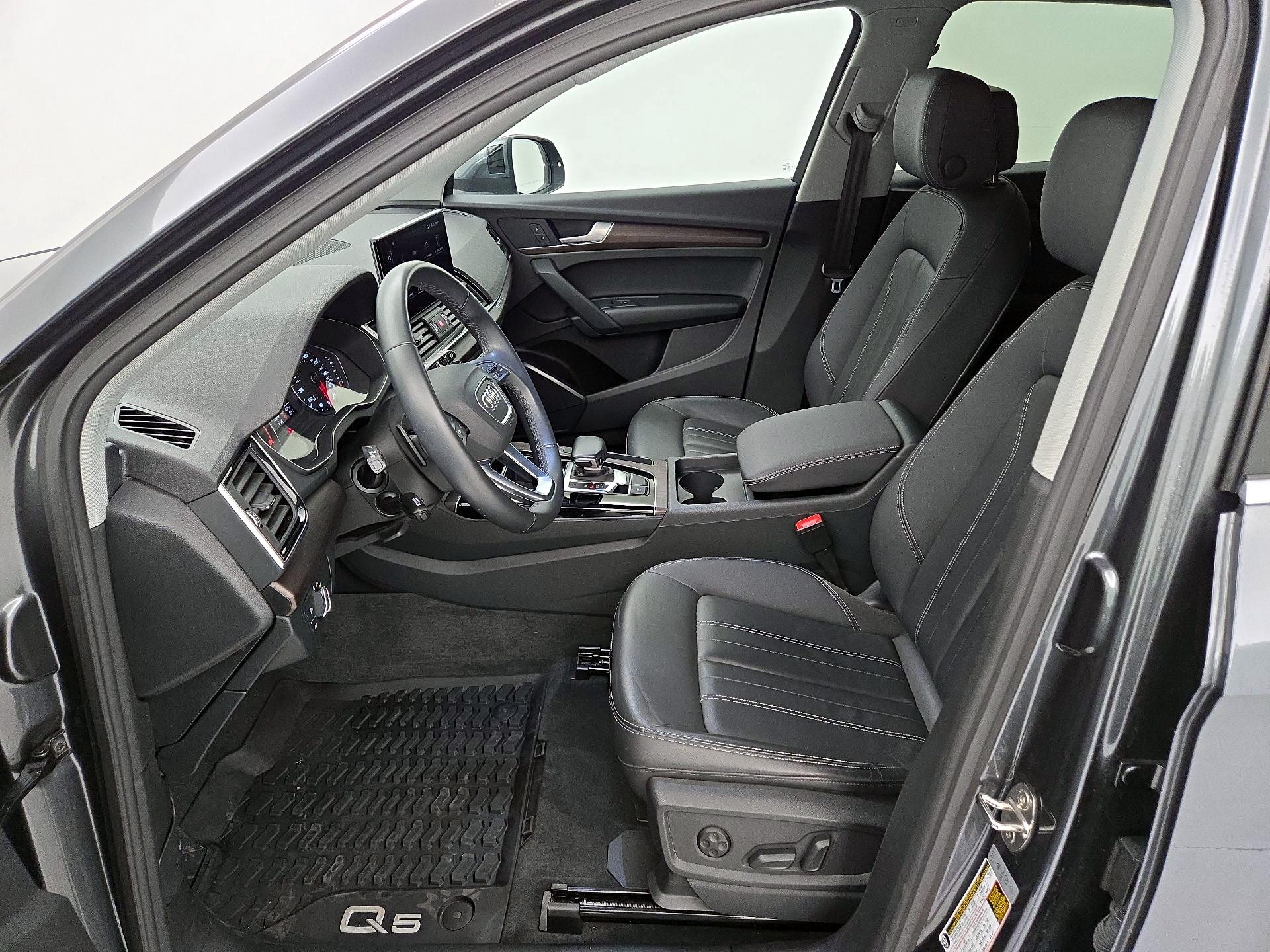 Thumbnail: 2023 Audi Q5 - 11