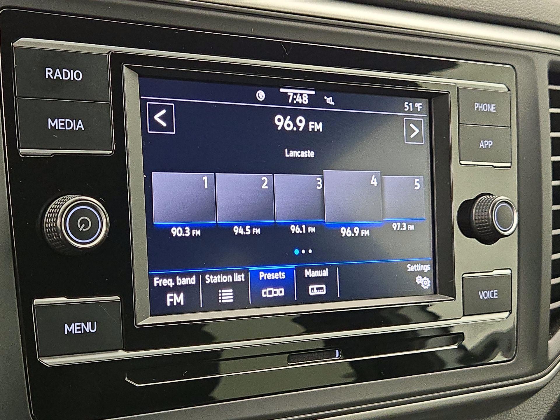 Thumbnail: 2022 Volkswagen Atlas - 14