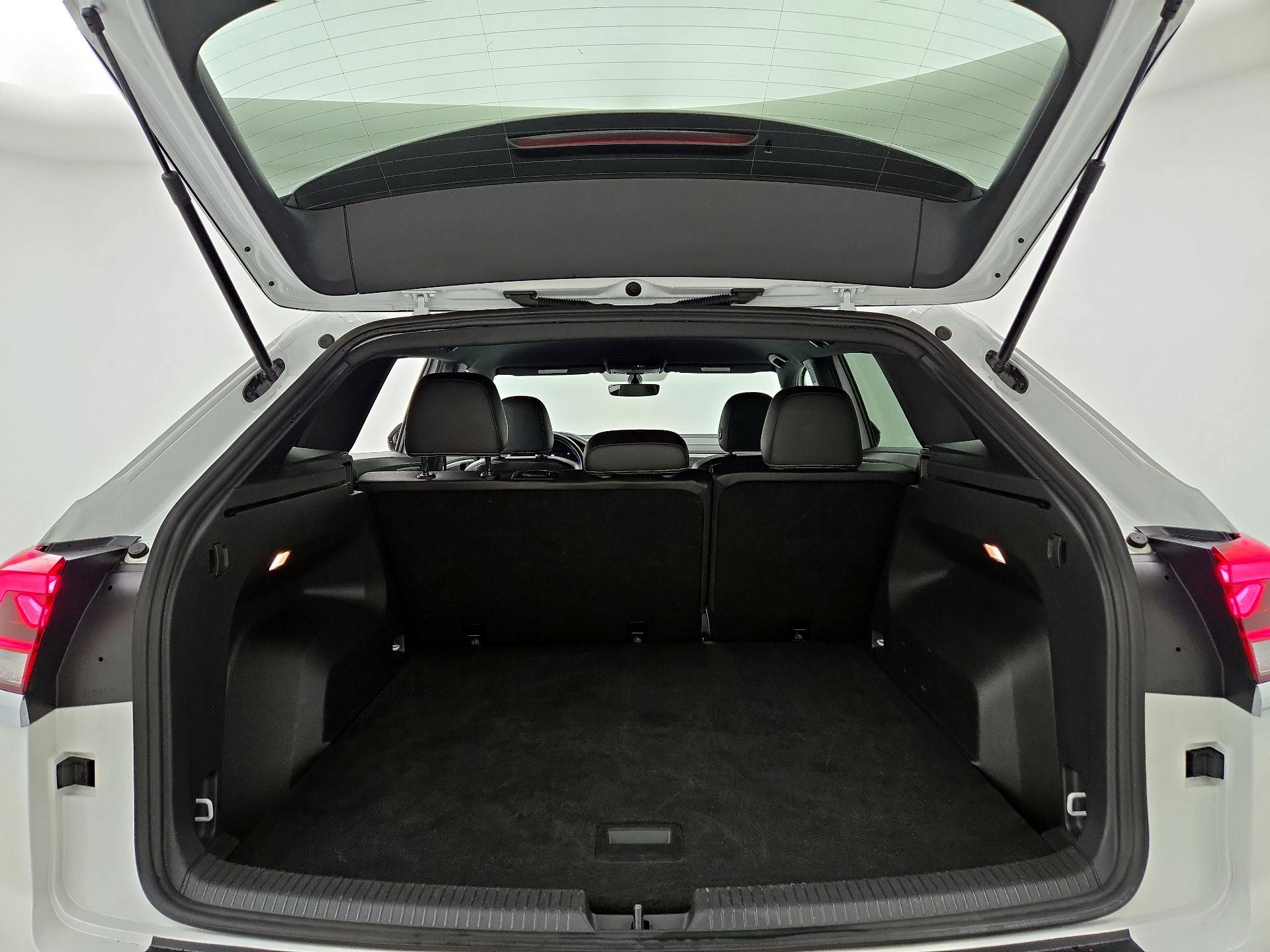 Thumbnail: 2022 Volkswagen Atlas - 19