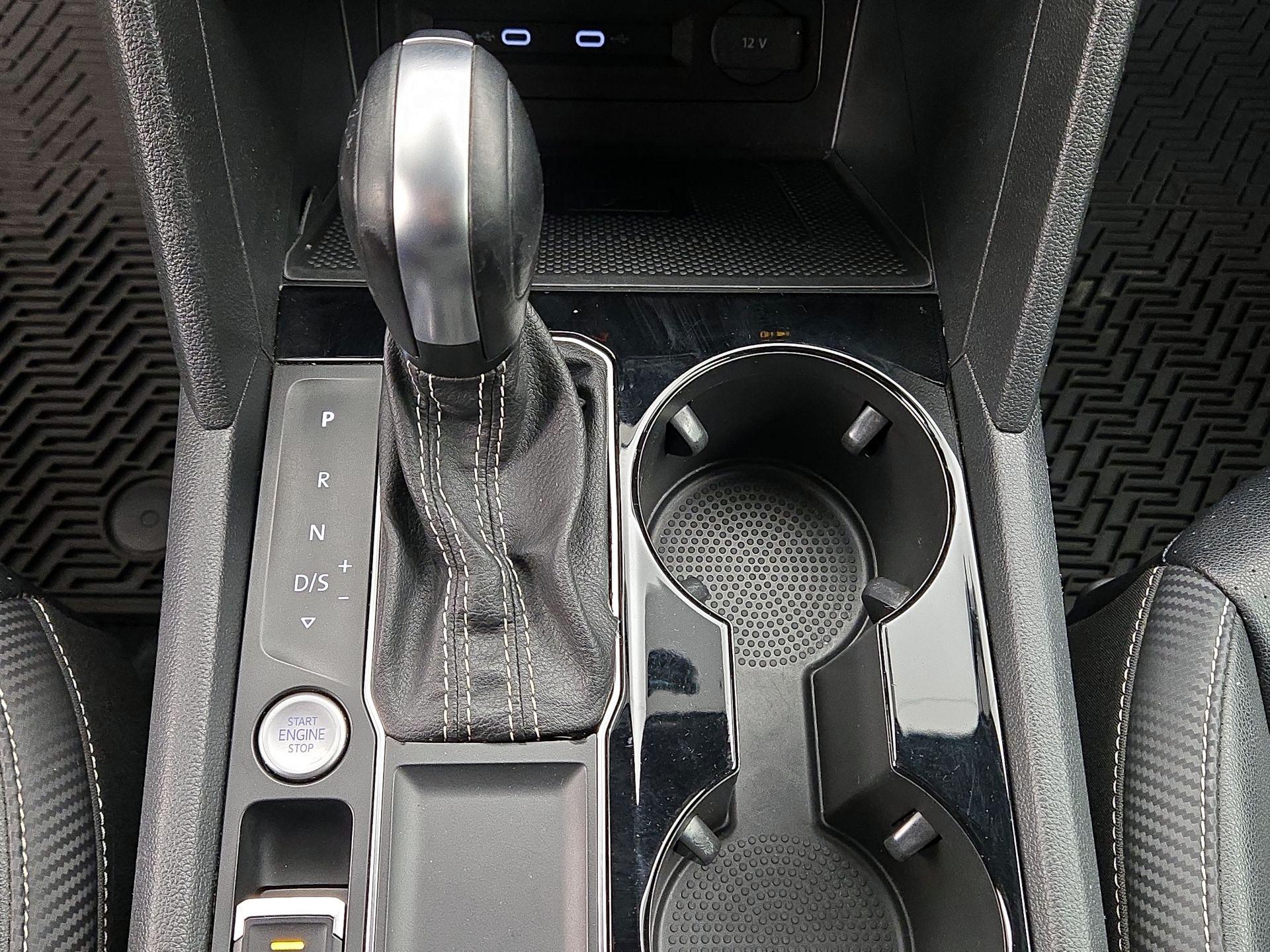 Thumbnail: 2022 Volkswagen Atlas - 16