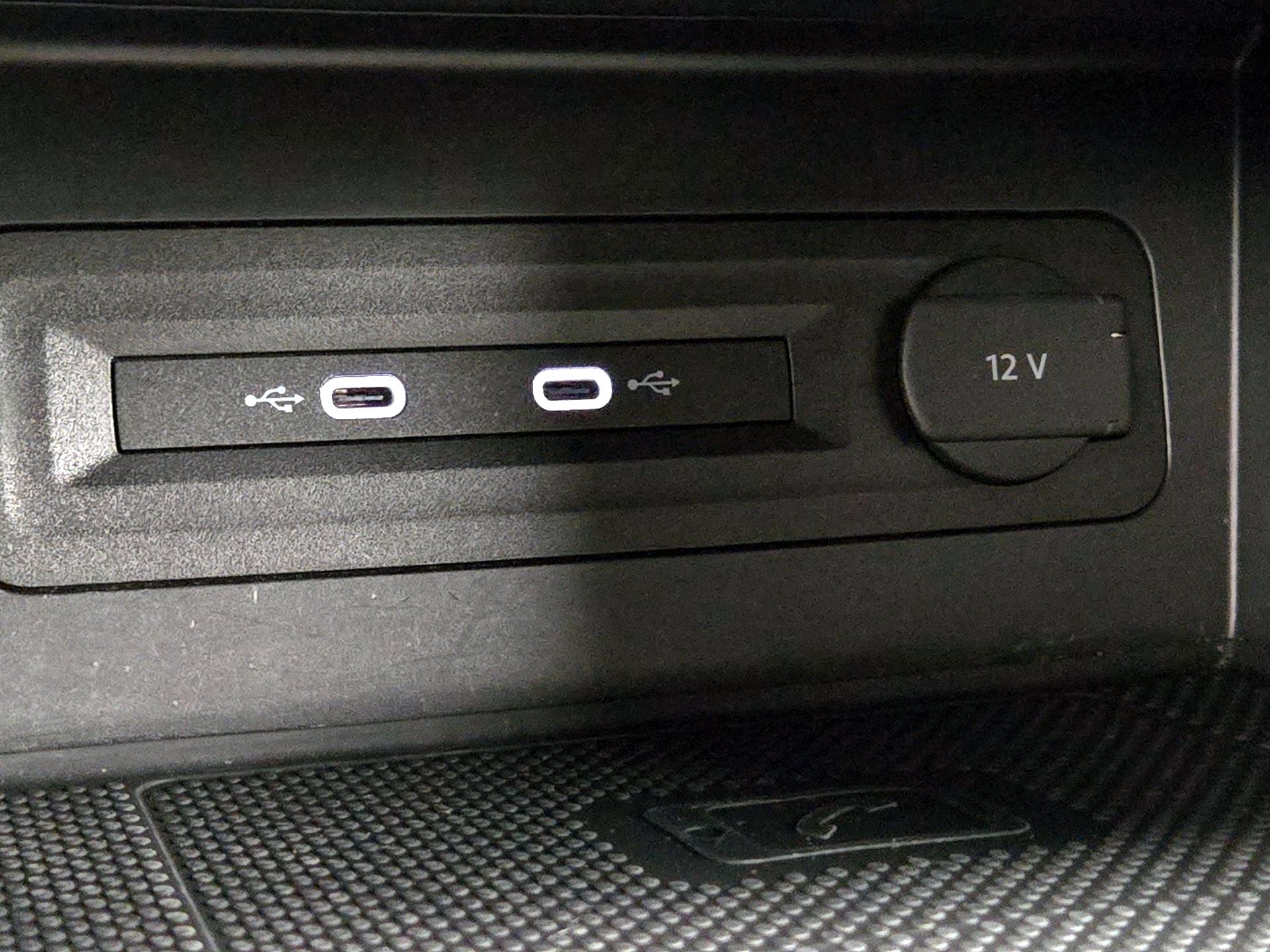 Thumbnail: 2022 Volkswagen Atlas - 17