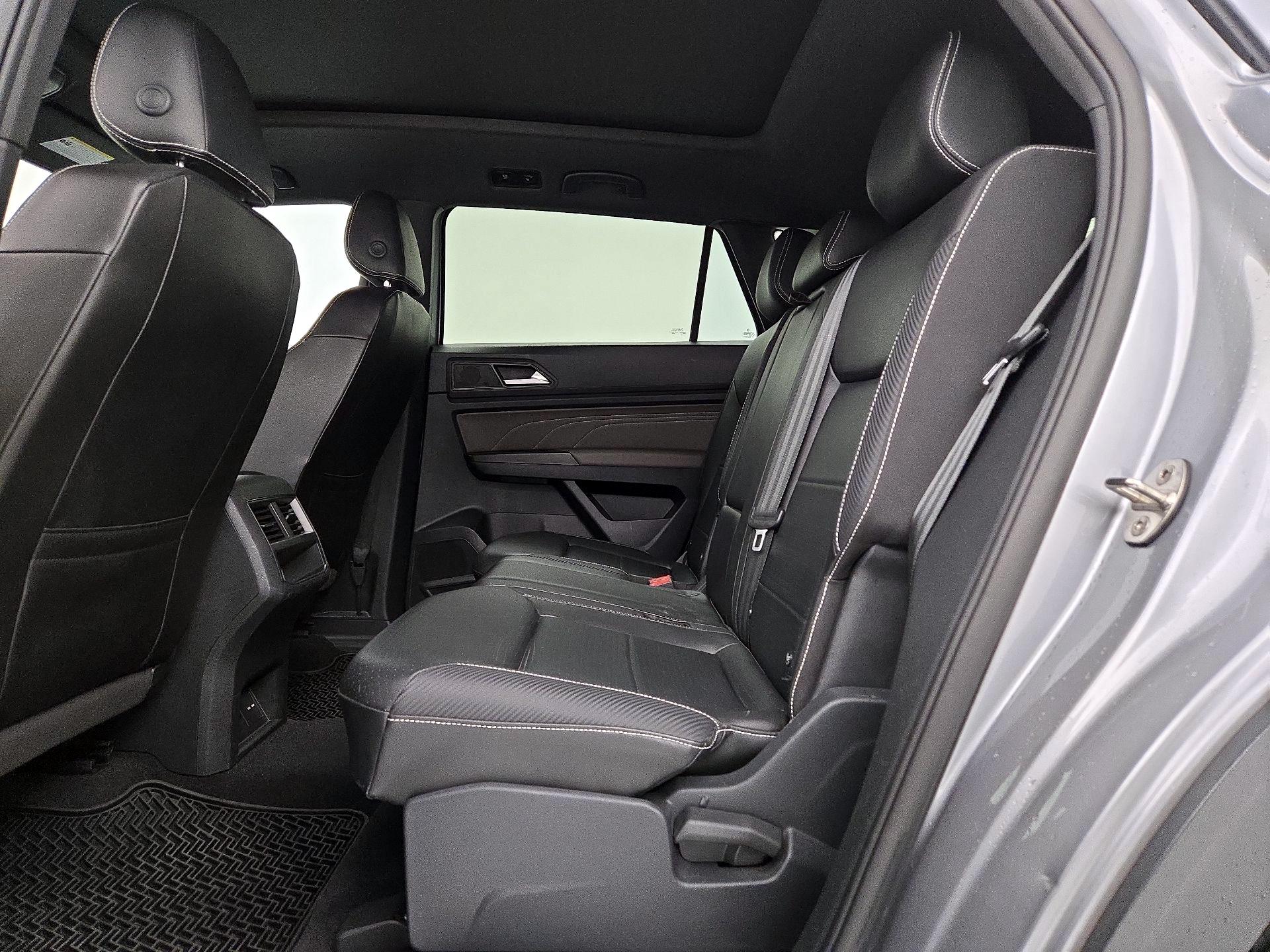 Thumbnail: 2022 Volkswagen Atlas - 19