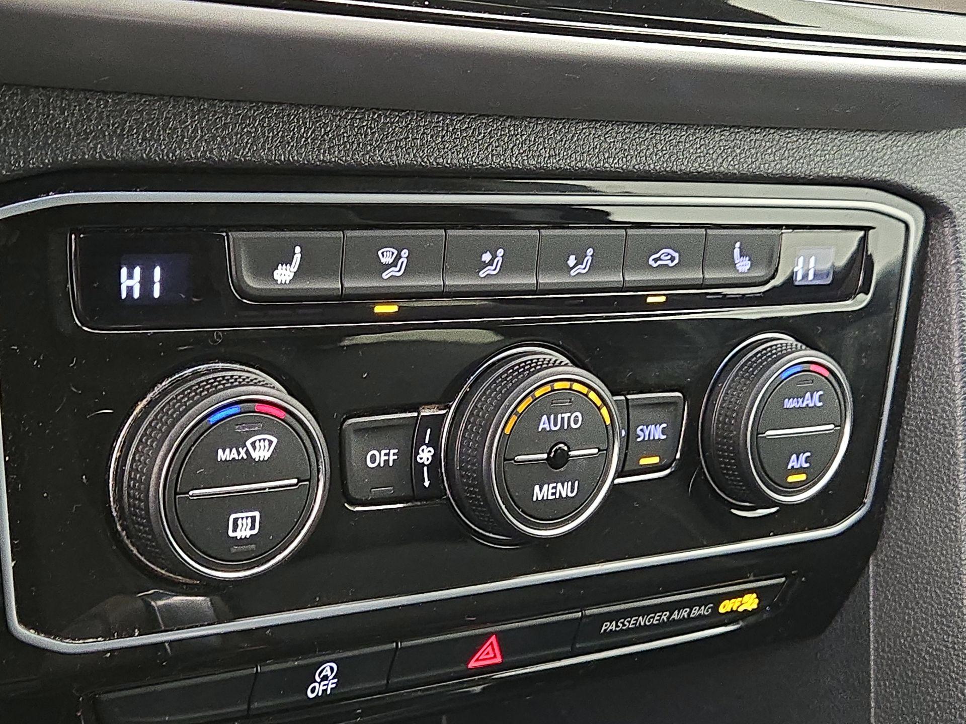 Thumbnail: 2023 Volkswagen Atlas - 15