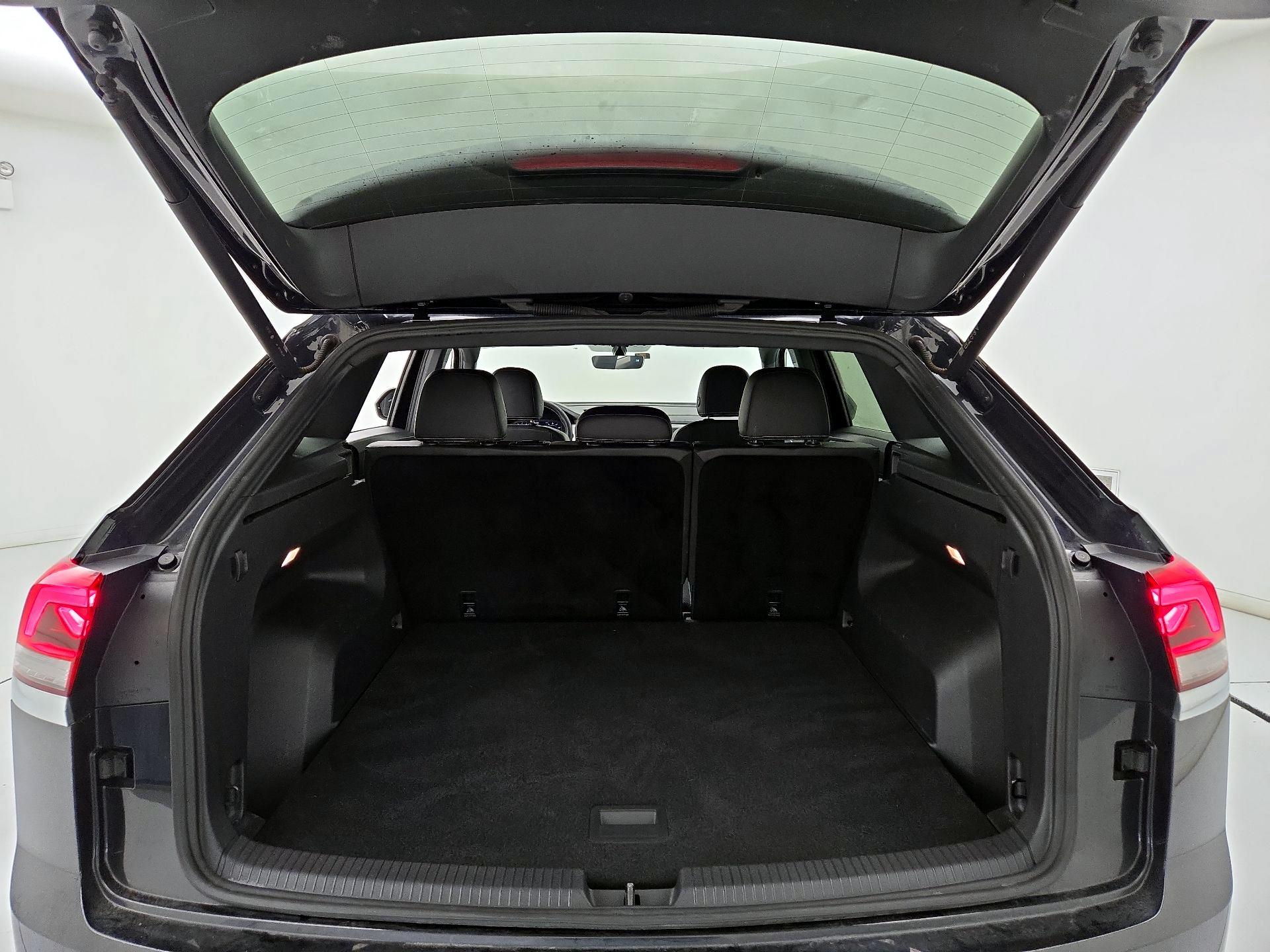 Thumbnail: 2023 Volkswagen Atlas - 19