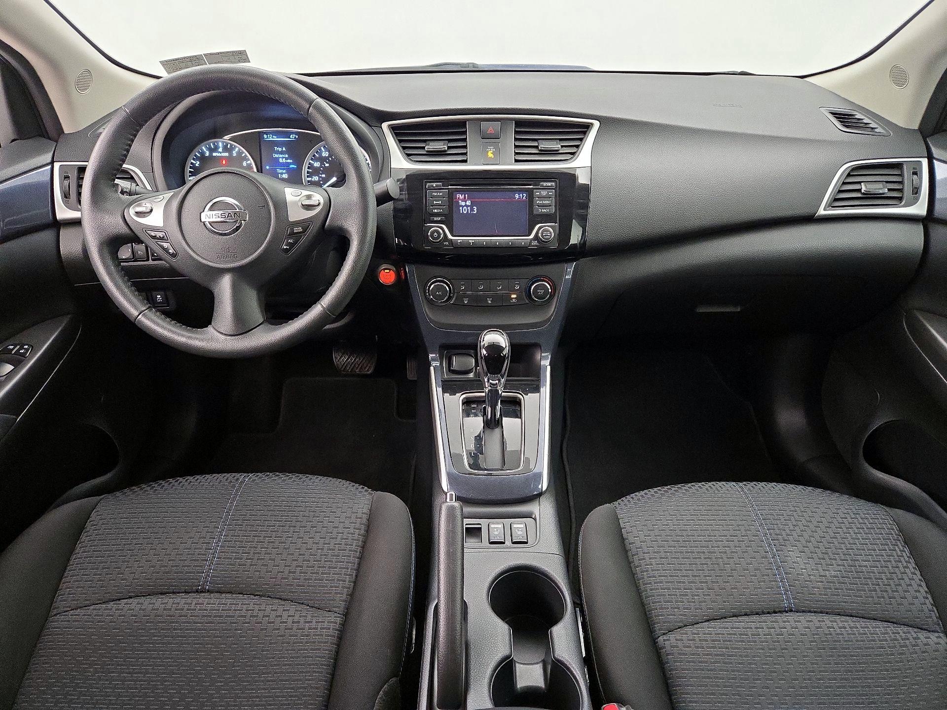 Thumbnail: 2017 Nissan Sentra - 9