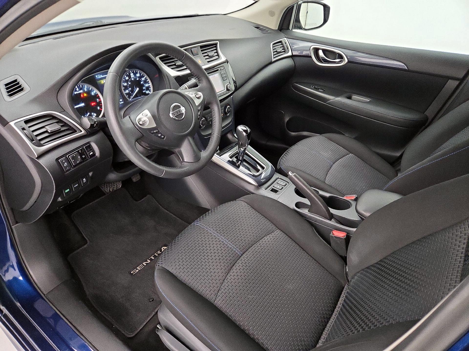 Thumbnail: 2017 Nissan Sentra - 11