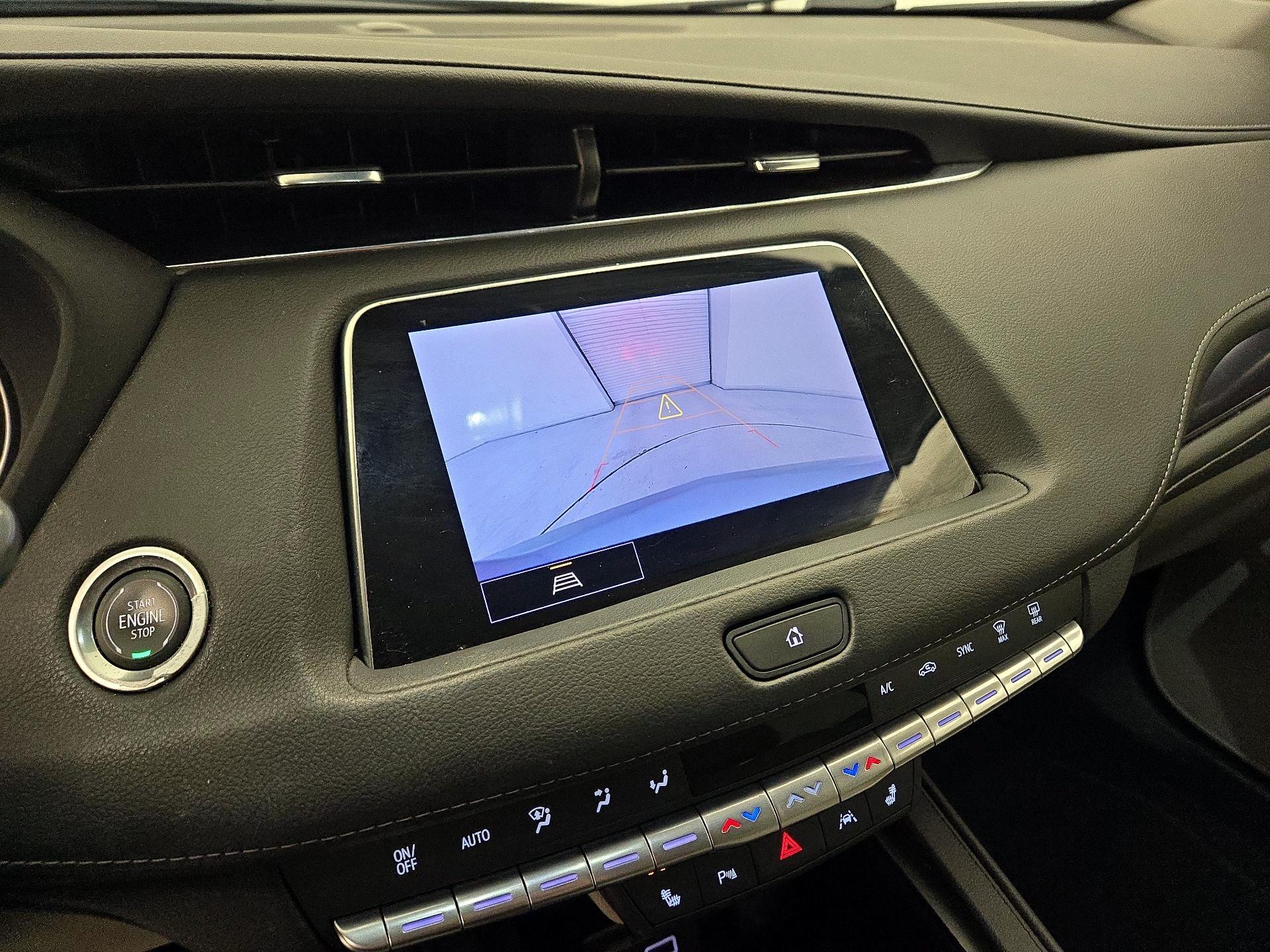 Thumbnail: 2023 Cadillac XT4 - 14