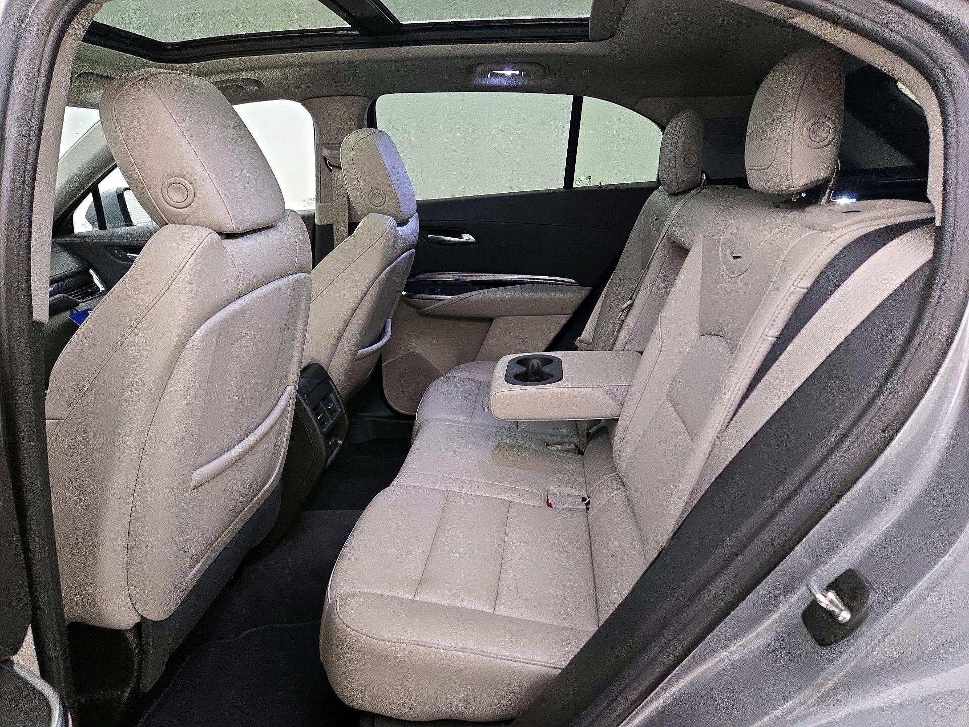 Thumbnail: 2023 Cadillac XT4 - 20