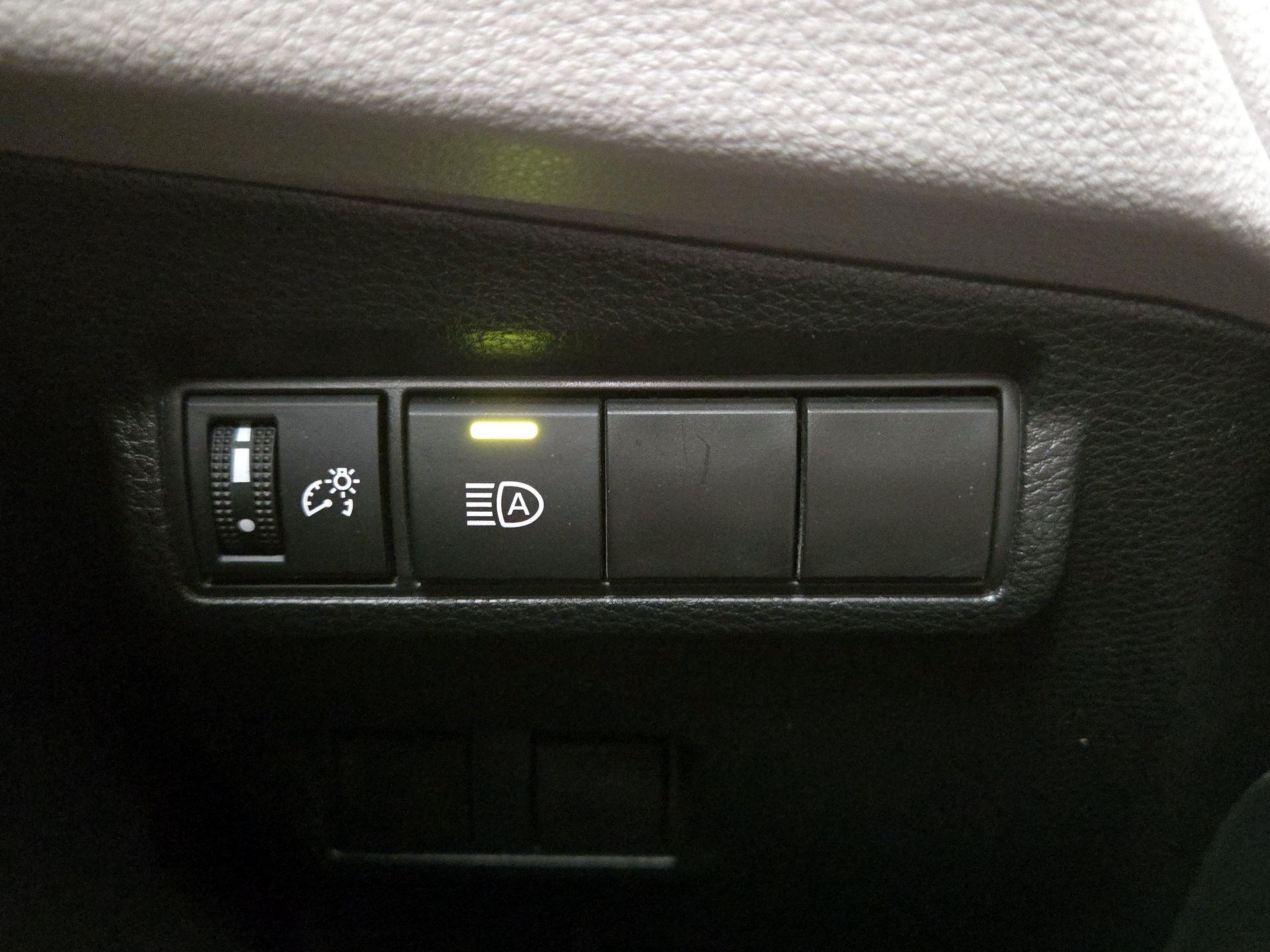 Thumbnail: 2022 Toyota Corolla Cross - 13