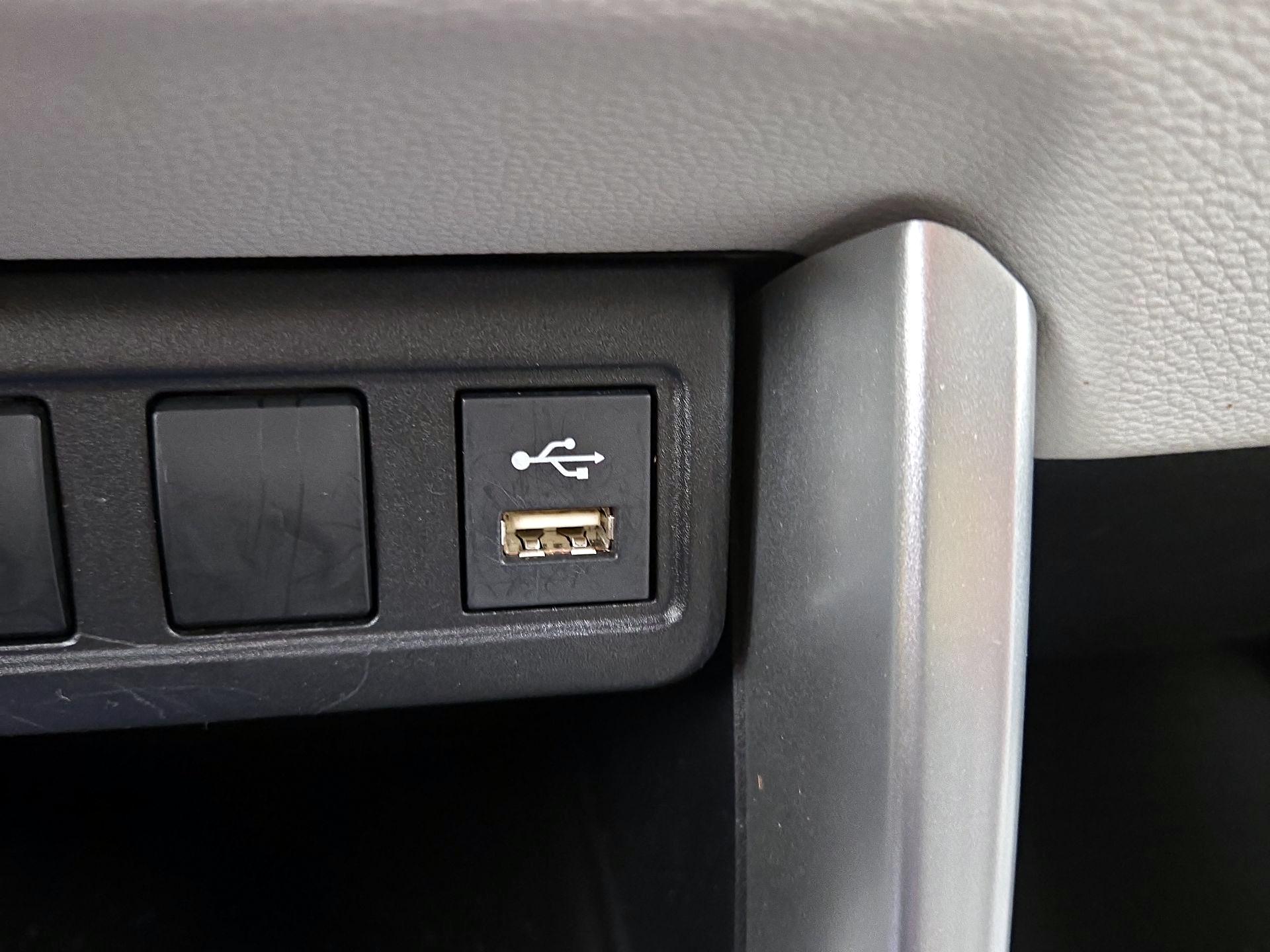 Thumbnail: 2022 Toyota Corolla Cross - 18