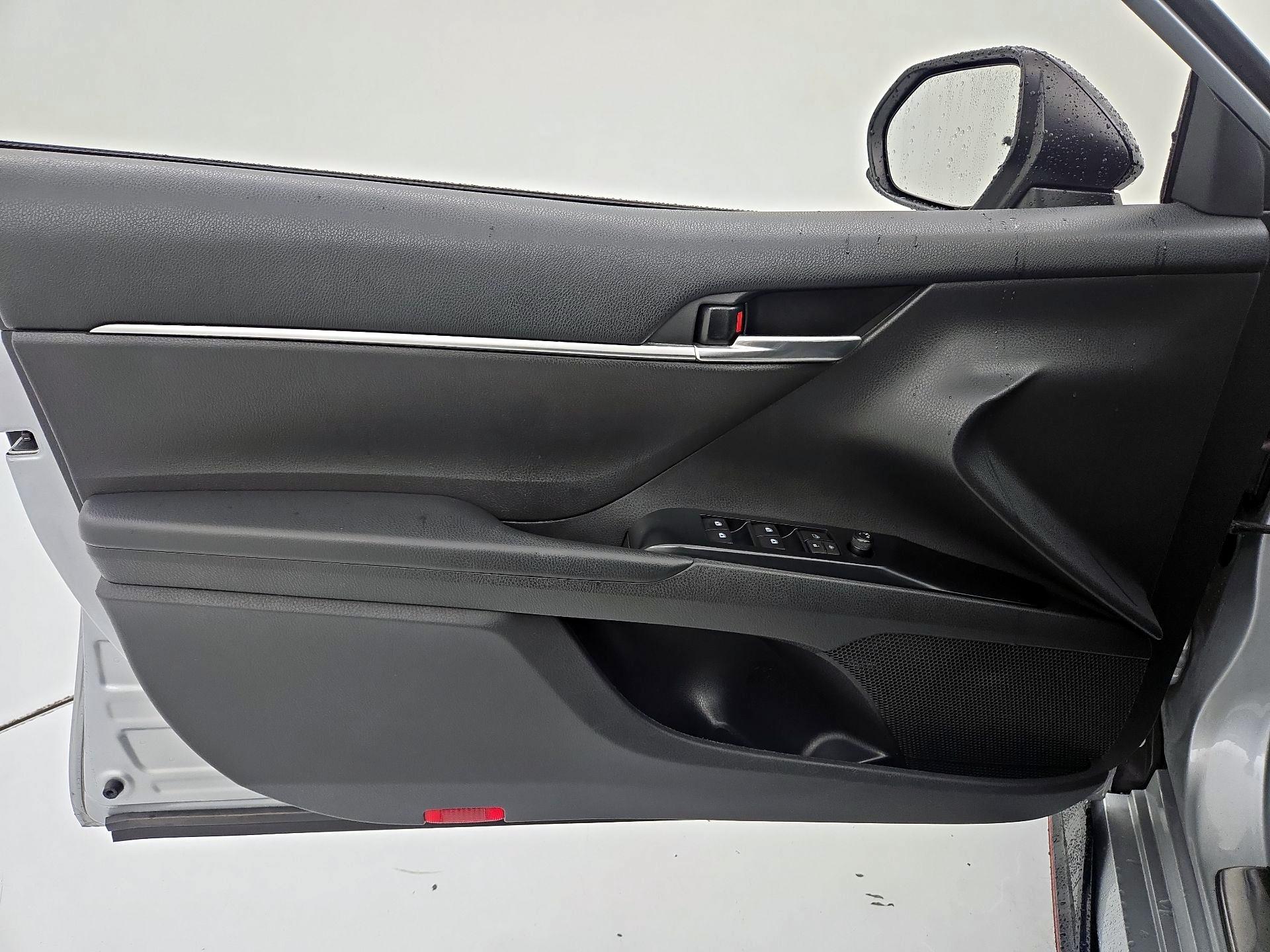 Thumbnail: 2020 Toyota Camry - 12