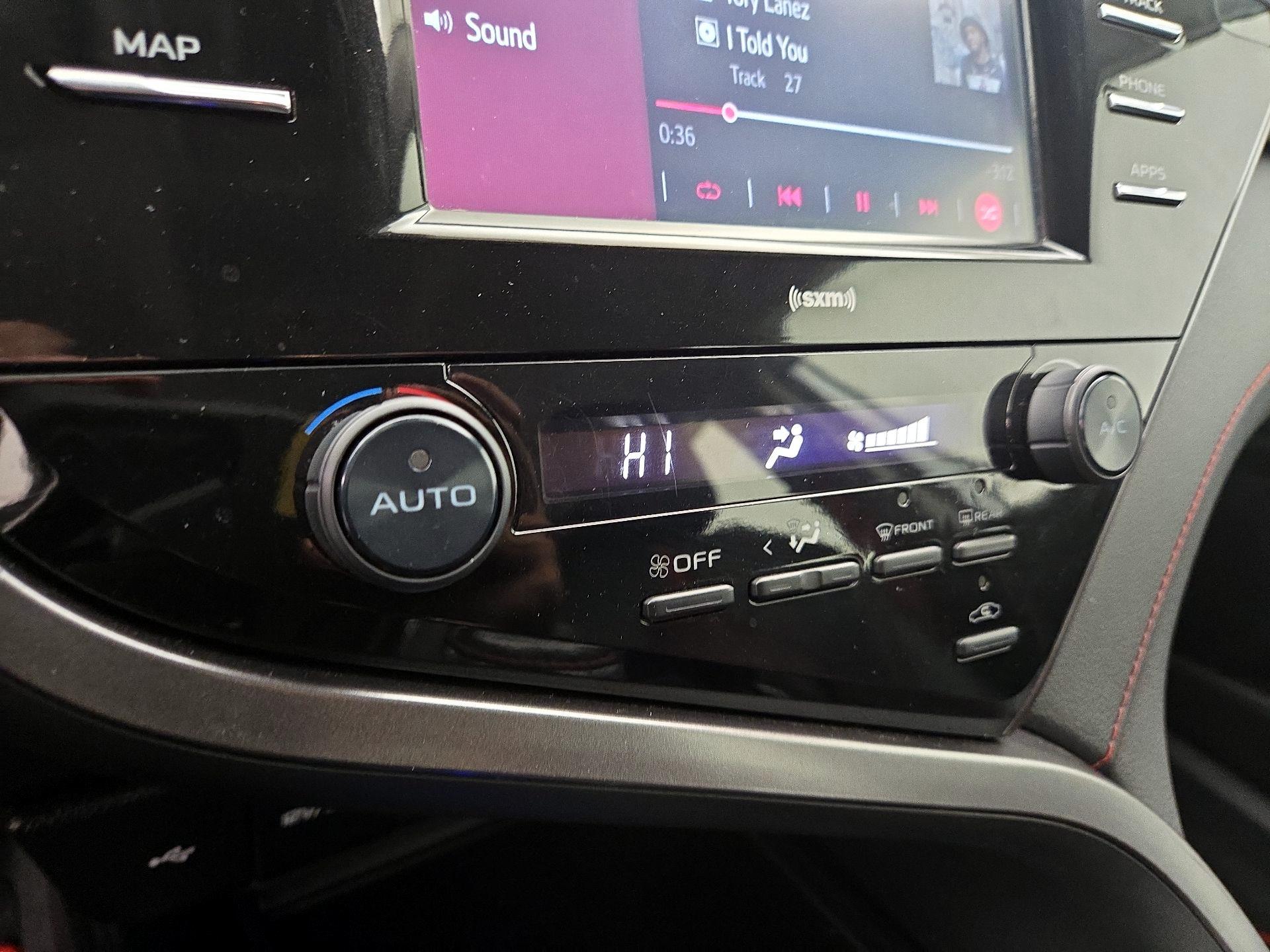 Thumbnail: 2020 Toyota Camry - 16