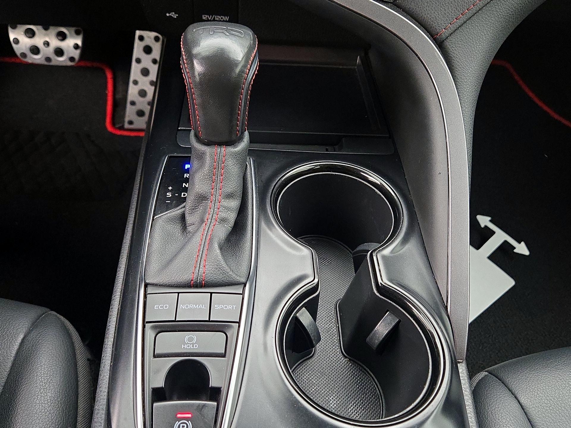 Thumbnail: 2020 Toyota Camry - 17