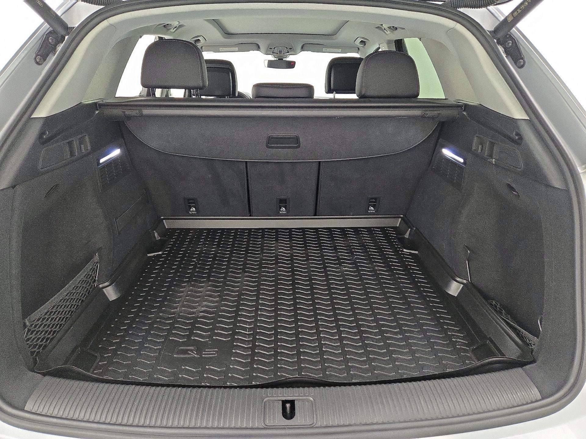 Thumbnail: 2022 Audi Q5 - 20