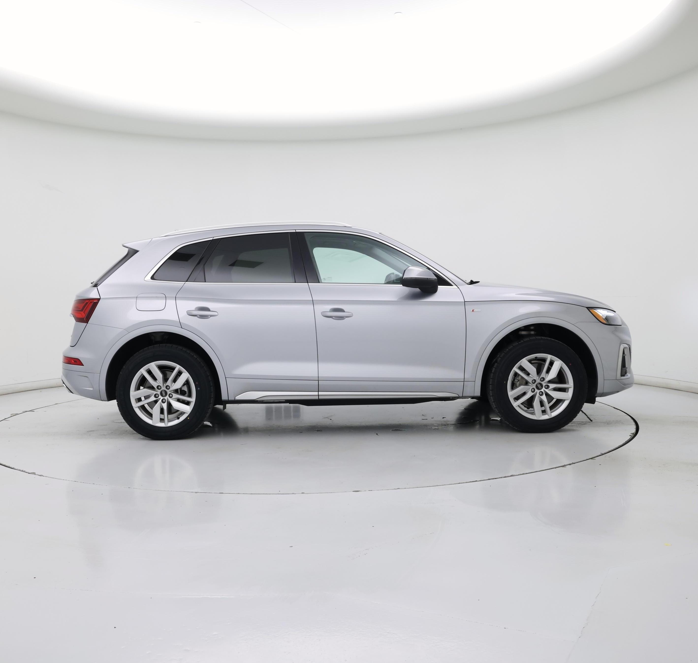Thumbnail: 2022 Audi Q5 - 7