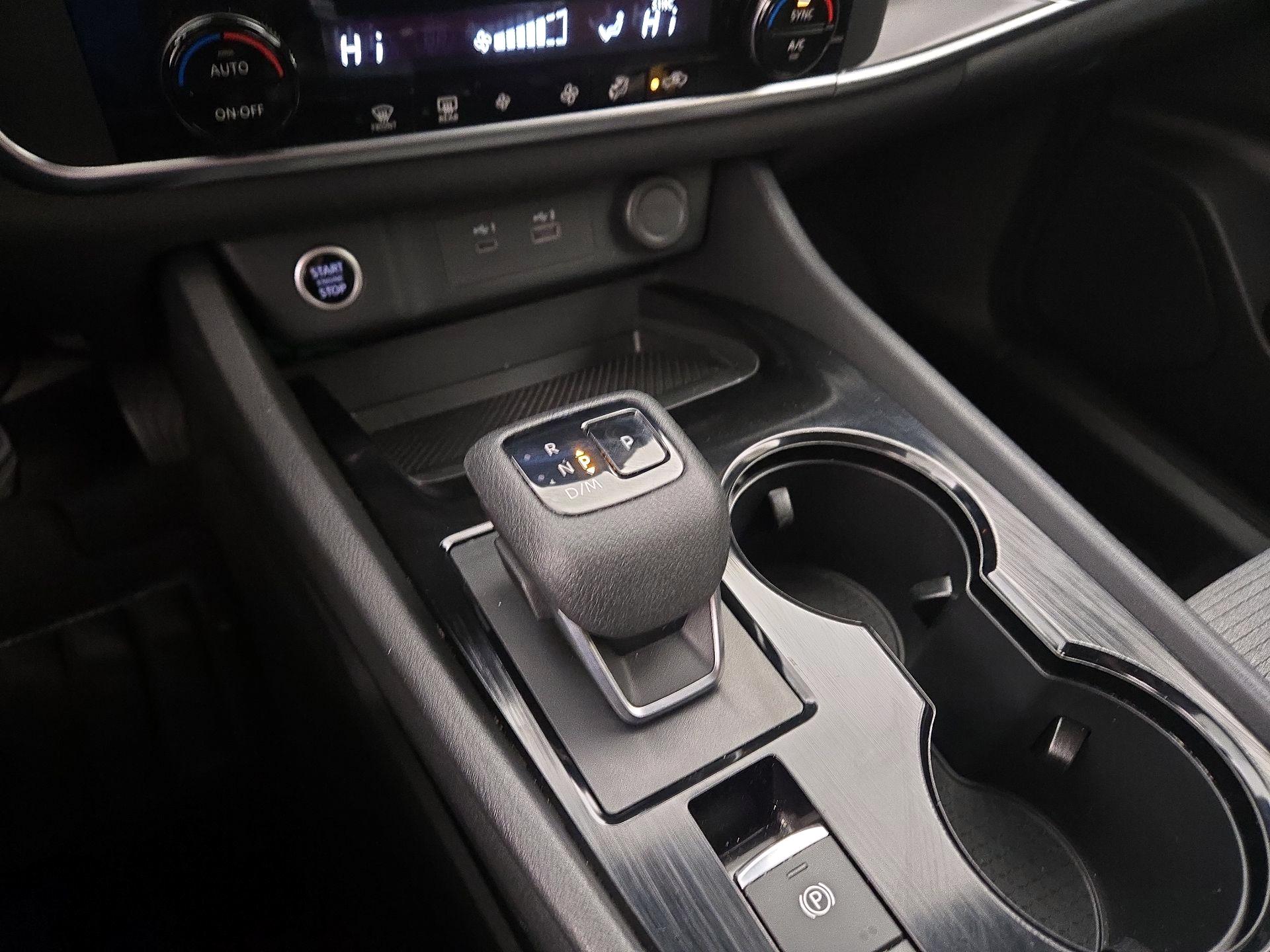 Thumbnail: 2023 Nissan Rogue - 17