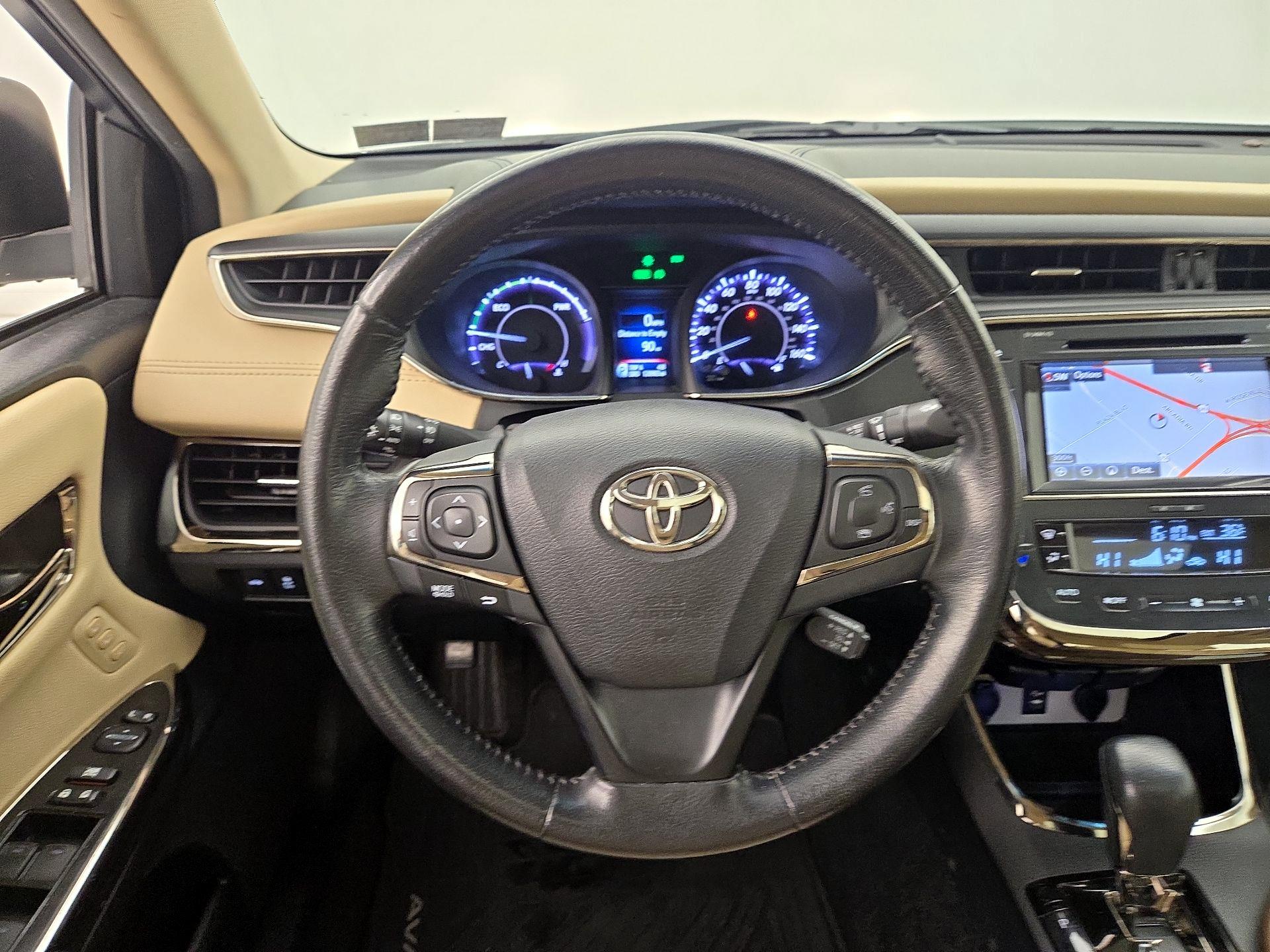 Thumbnail: 2015 Toyota Avalon - 10