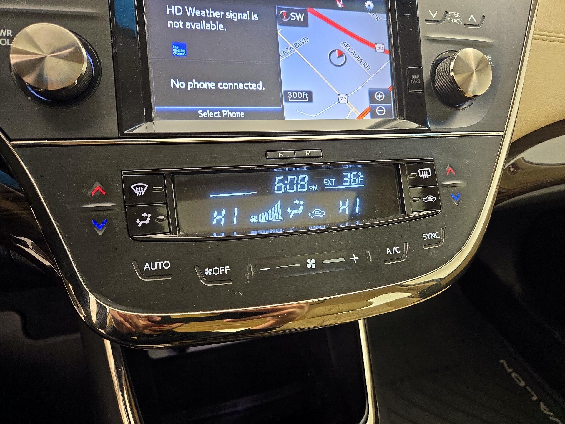 Thumbnail: 2015 Toyota Avalon - 17