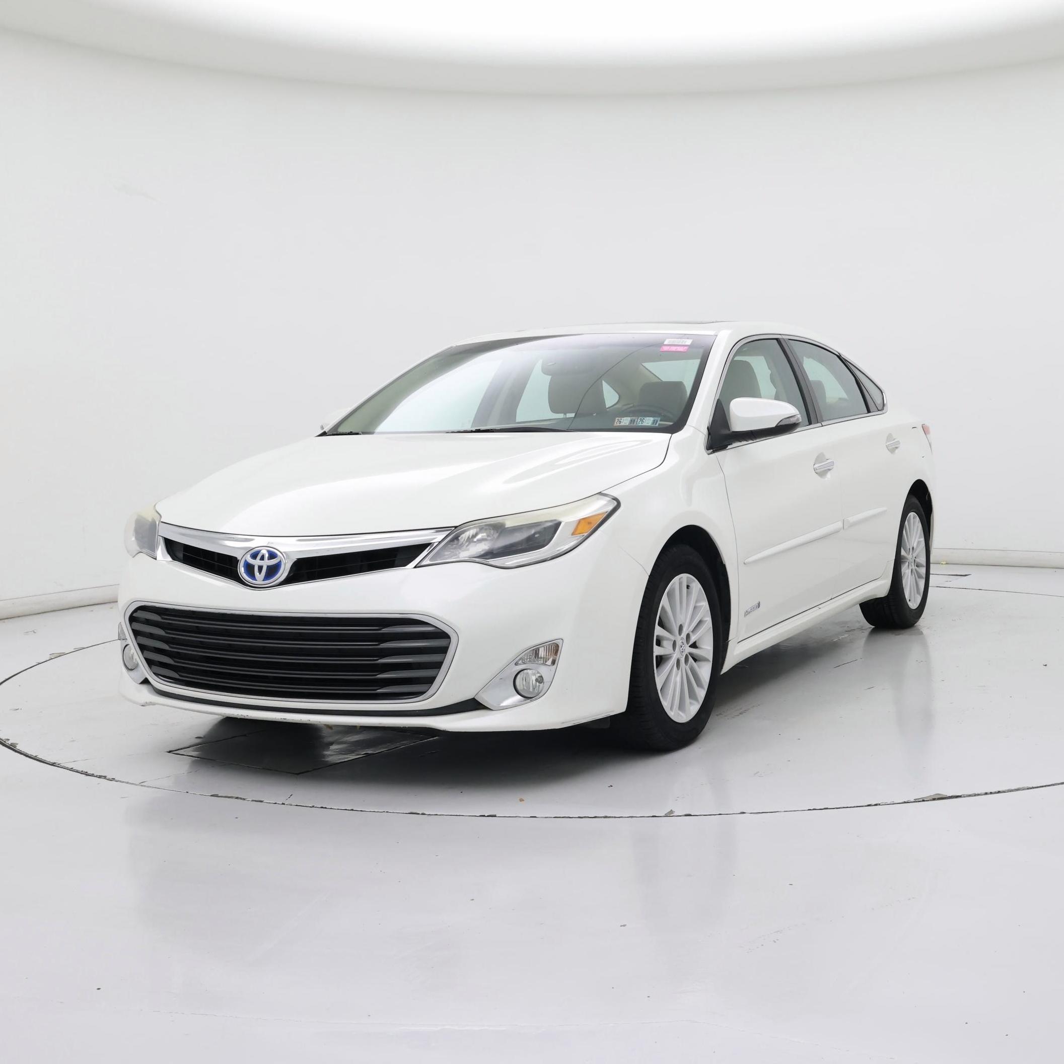 Thumbnail: 2015 Toyota Avalon - 4