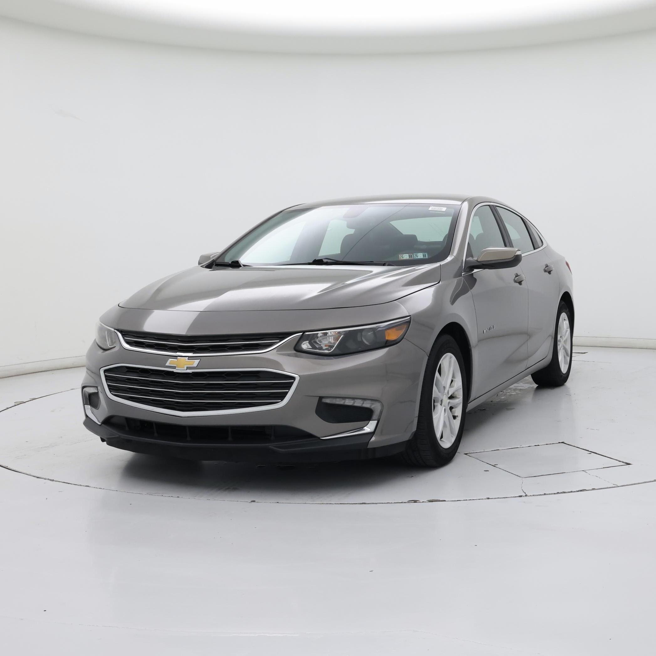 Thumbnail: 2017 Chevrolet Malibu - 4