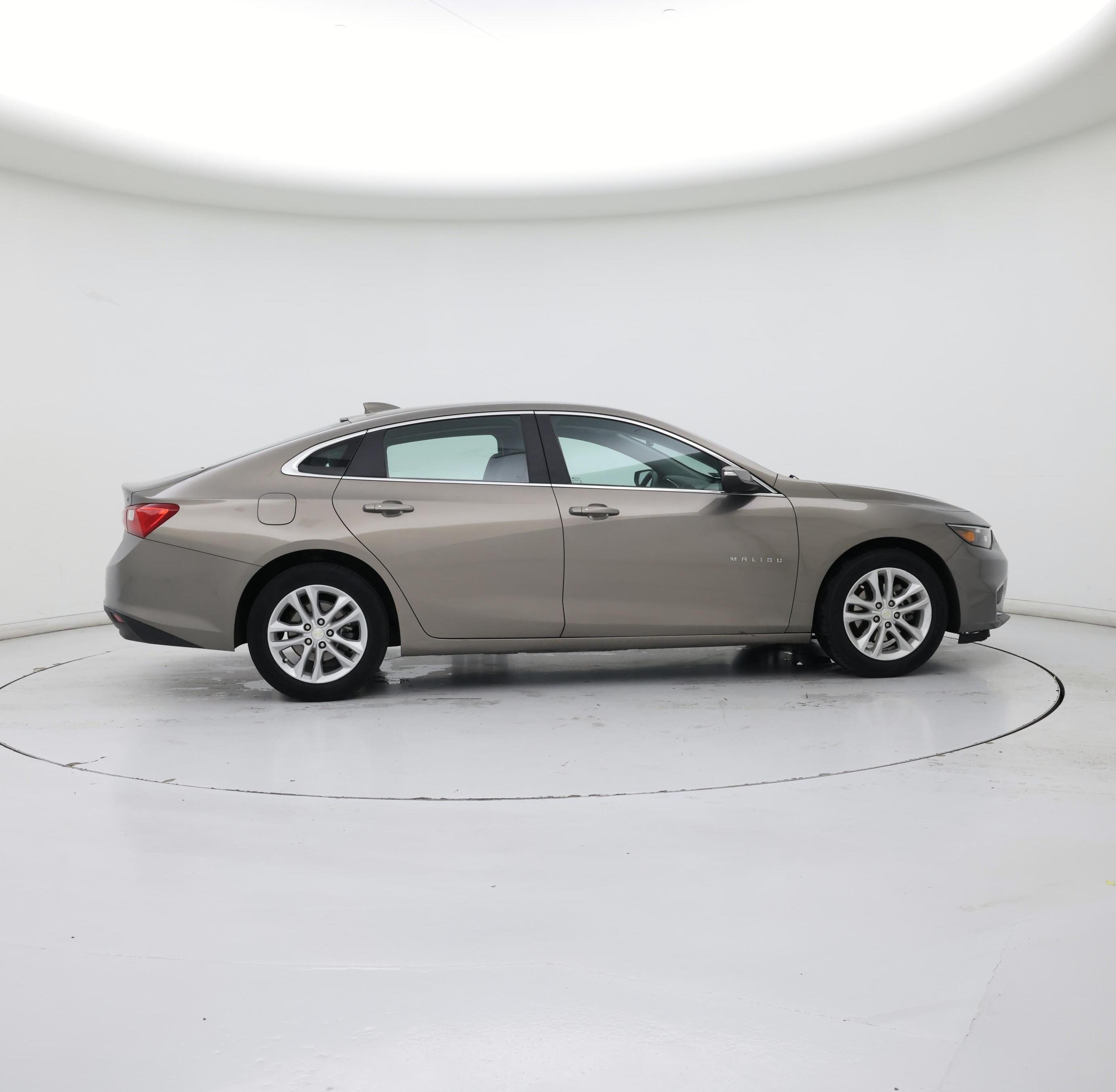 Thumbnail: 2017 Chevrolet Malibu - 7