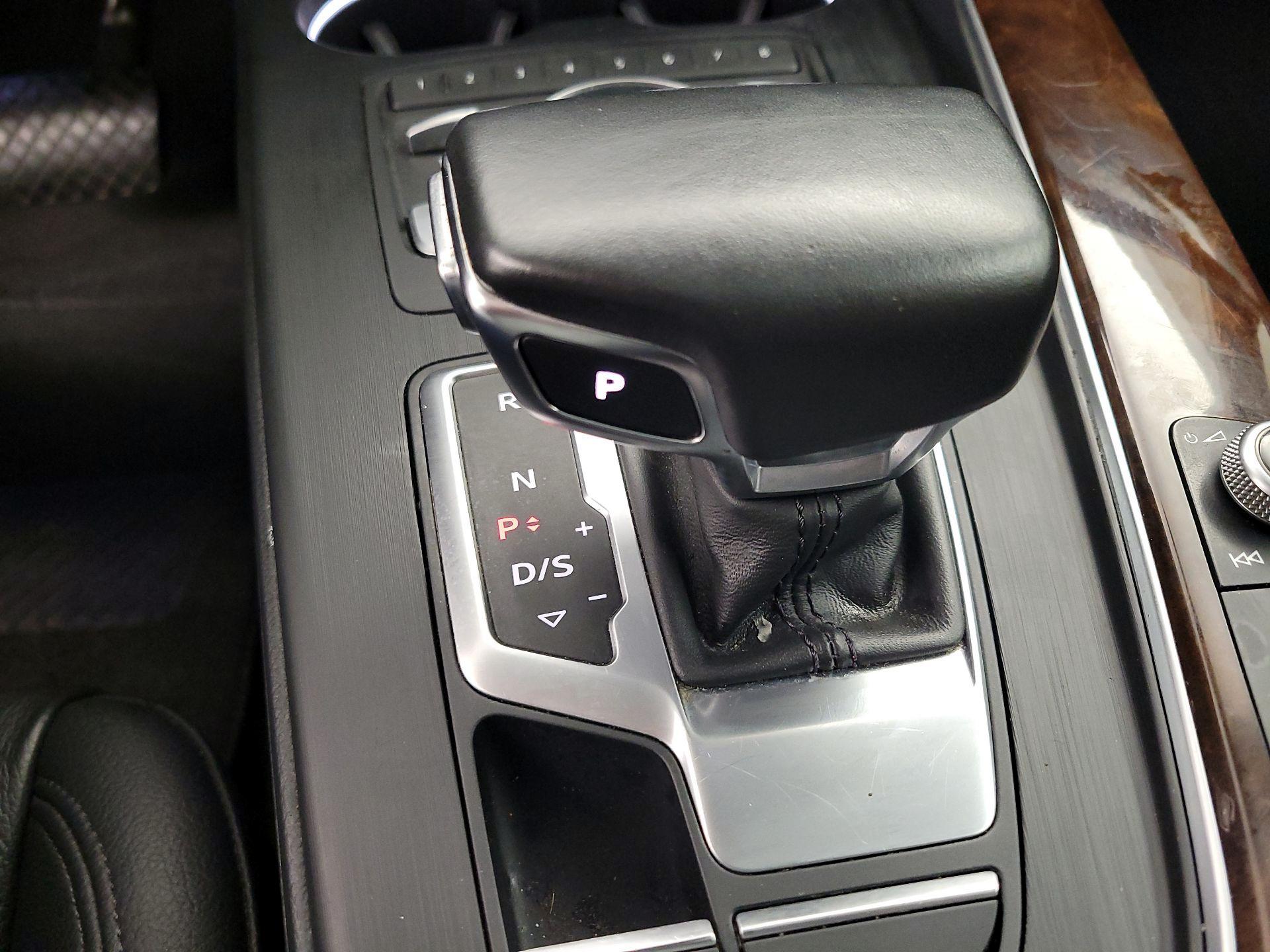 Thumbnail: 2018 Audi A4 - 18