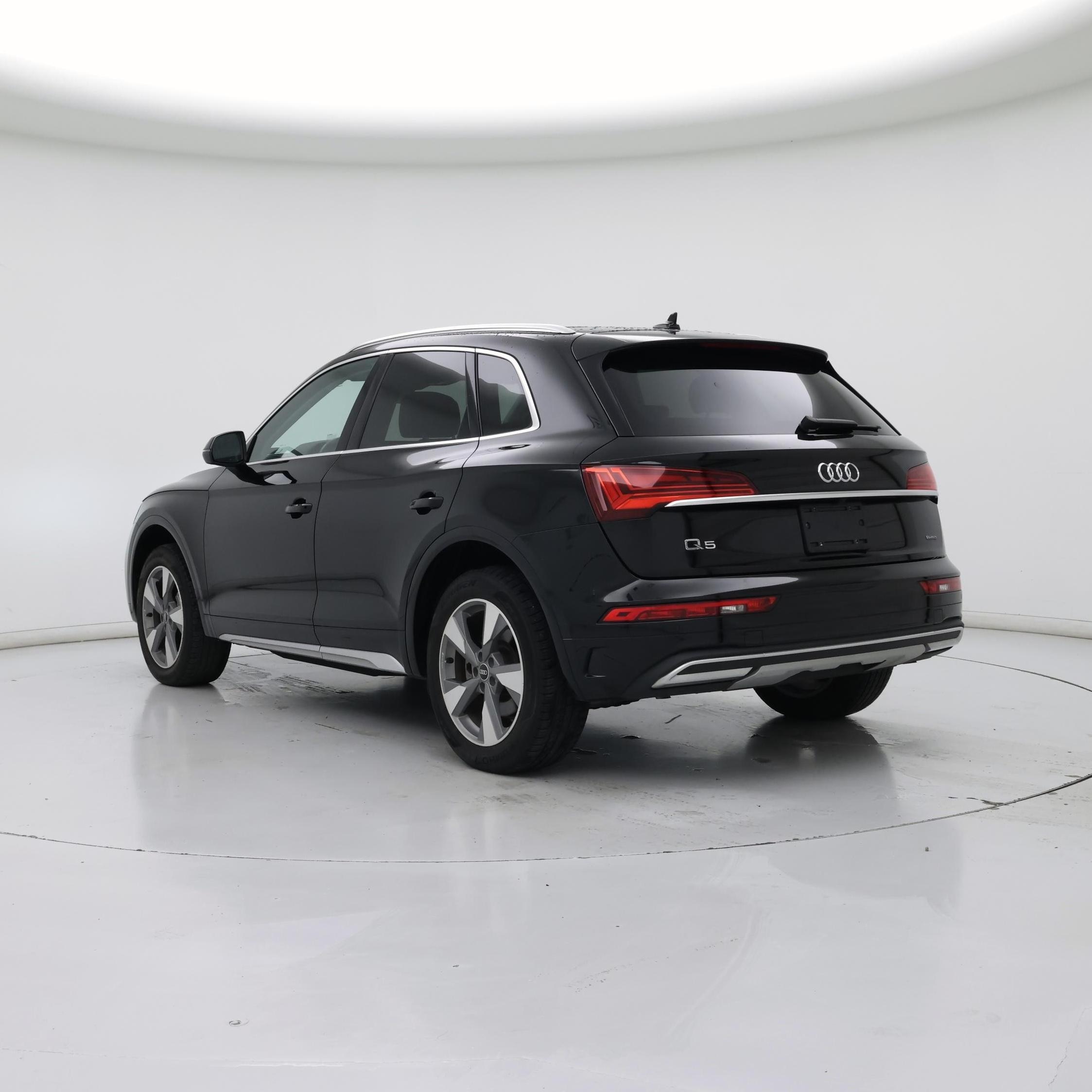 Thumbnail: 2023 Audi Q5 - 2