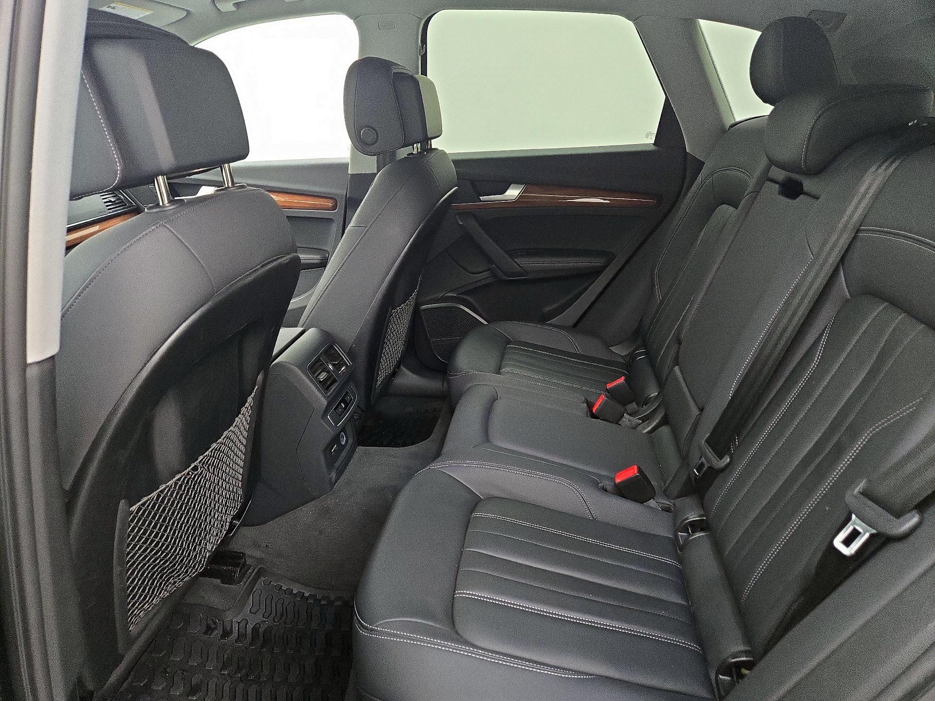 Thumbnail: 2023 Audi Q5 - 19