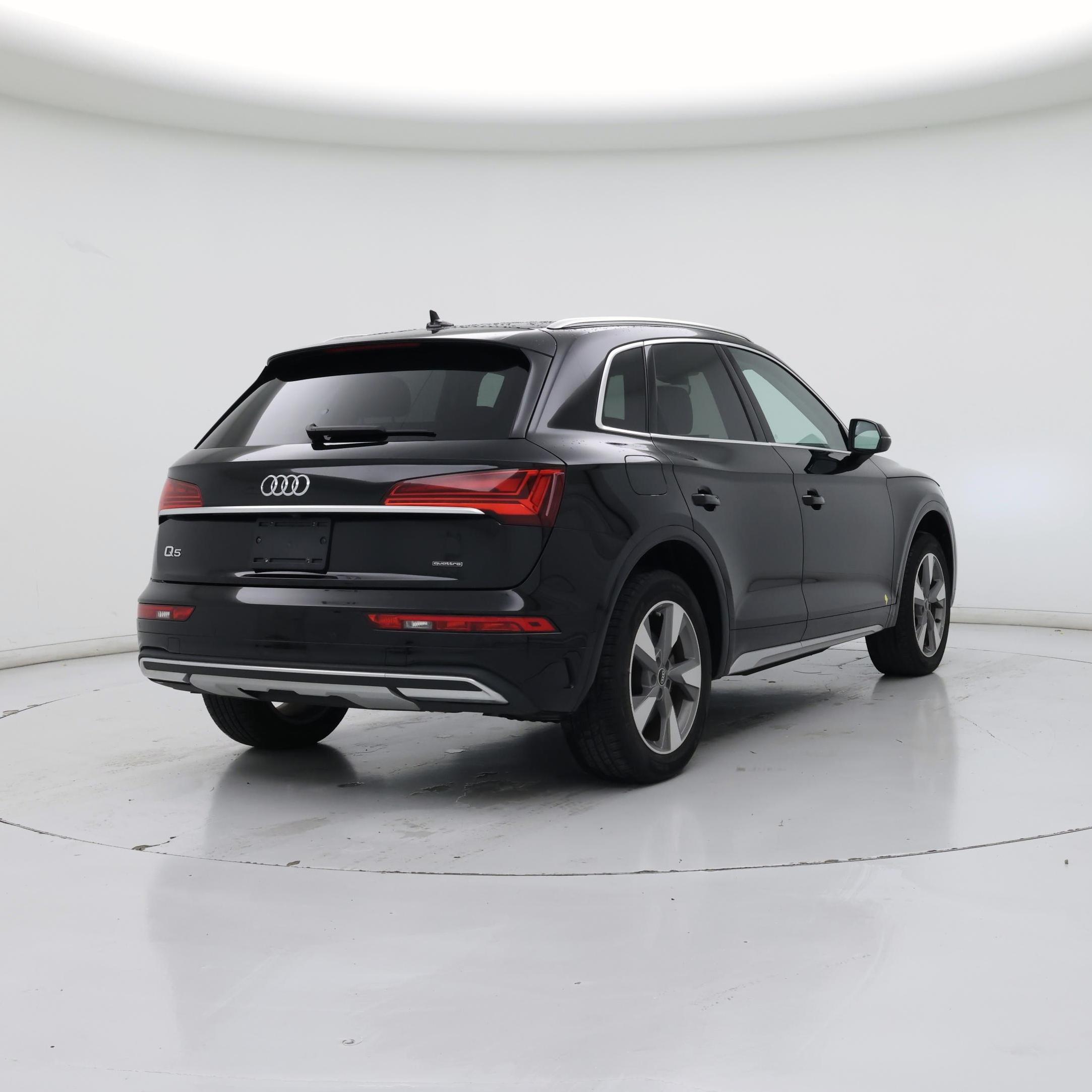 Thumbnail: 2023 Audi Q5 - 8