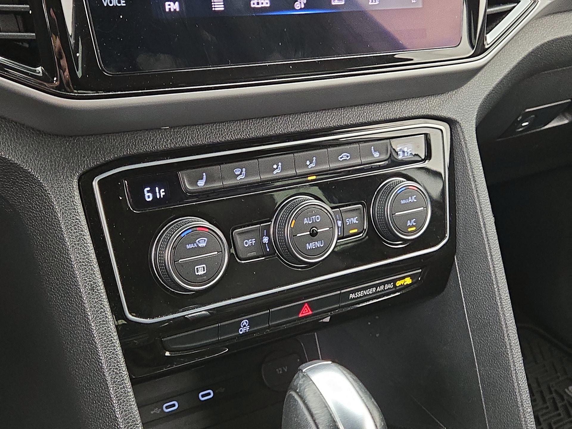 Thumbnail: 2022 Volkswagen Atlas - 16