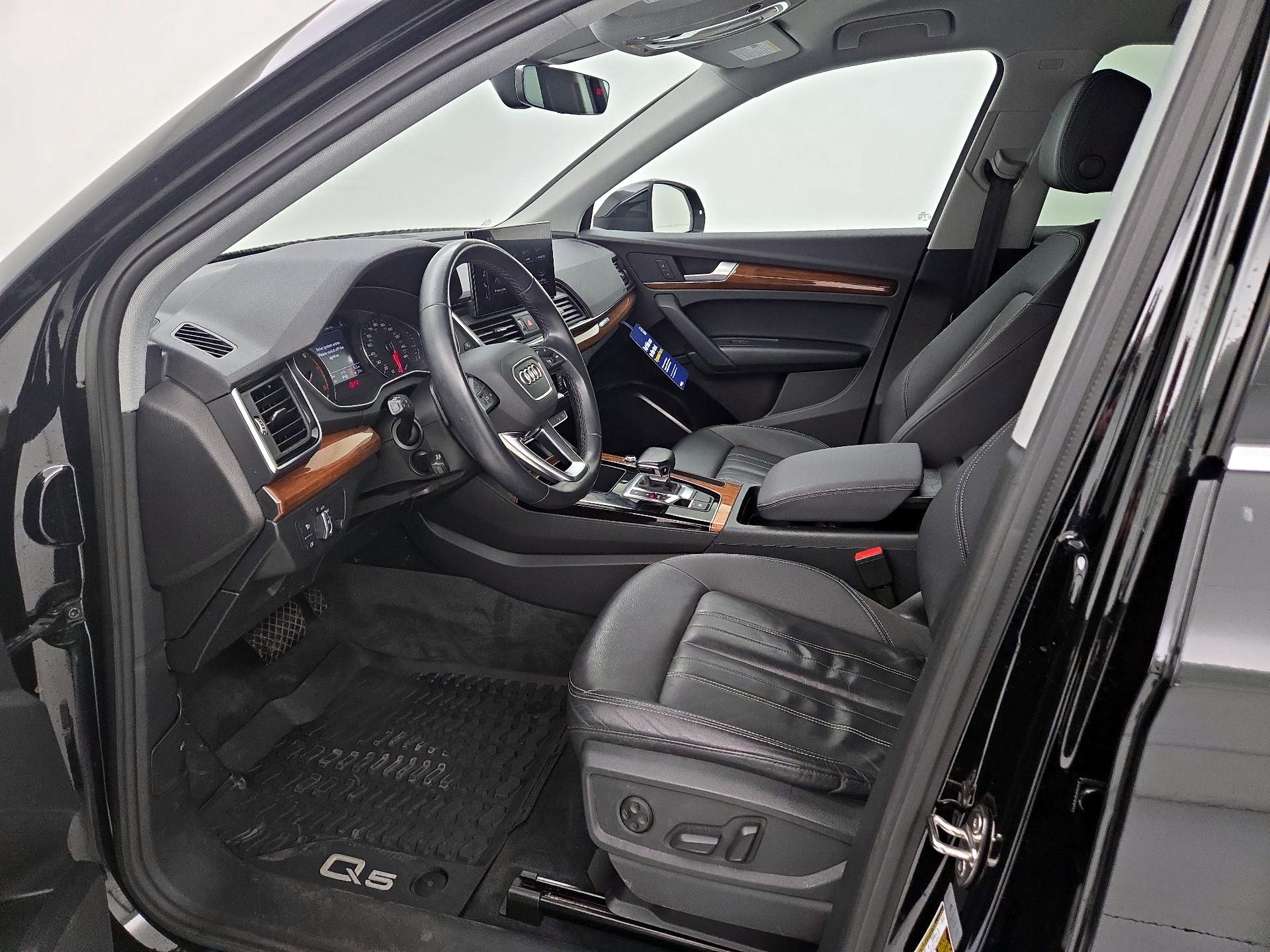 Thumbnail: 2022 Audi Q5 - 11