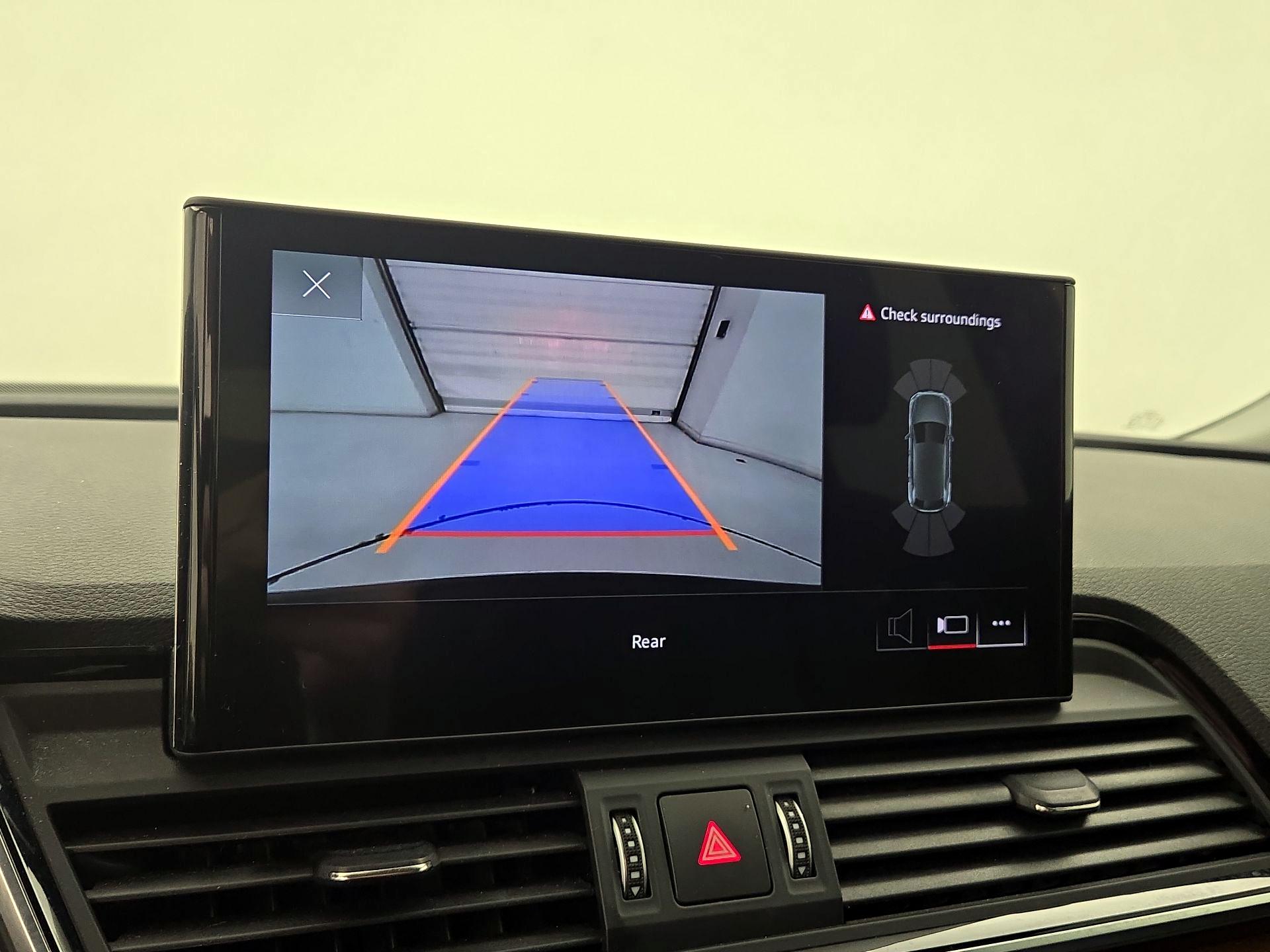 Thumbnail: 2022 Audi Q5 - 14