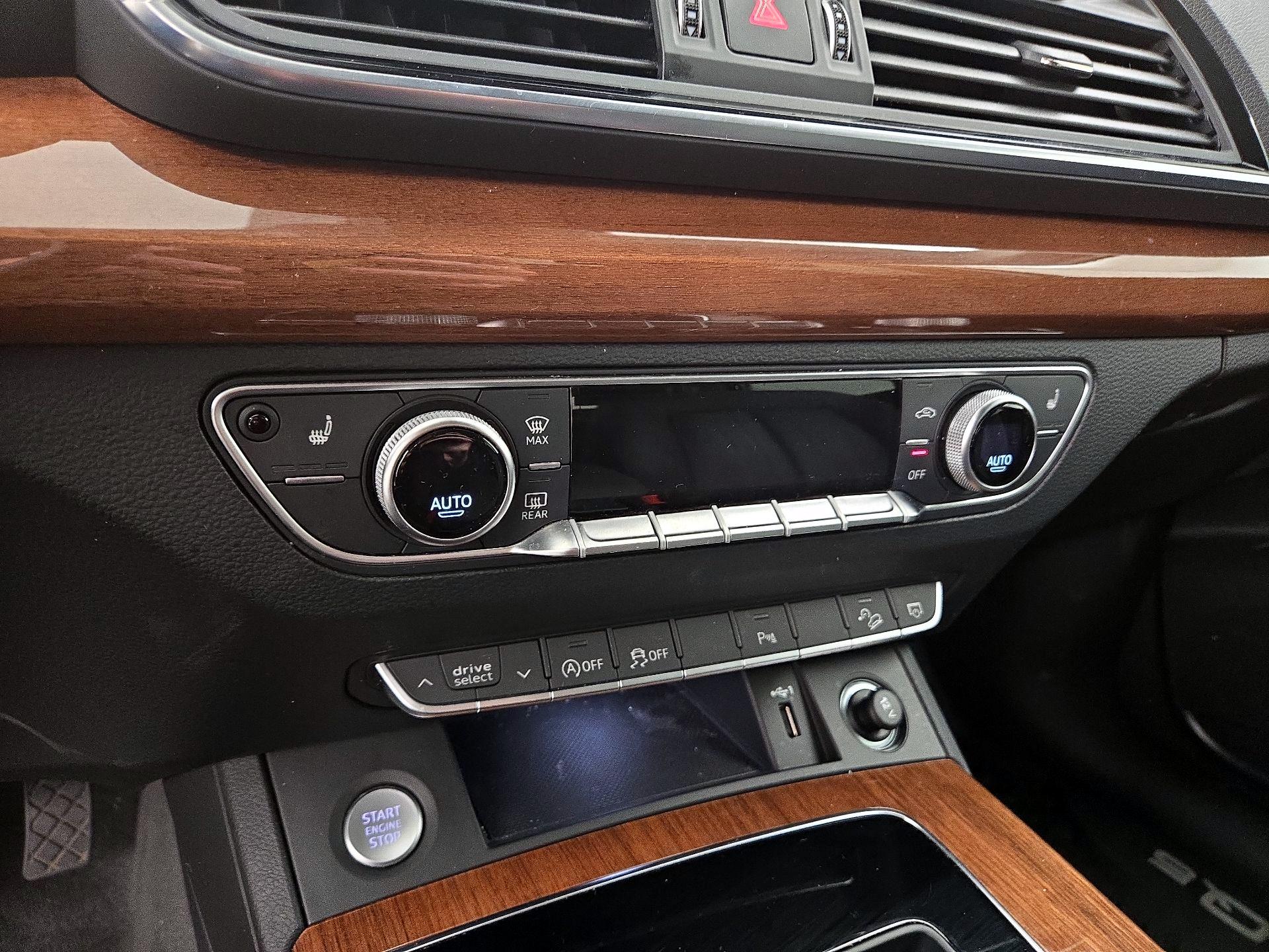 Thumbnail: 2022 Audi Q5 - 16