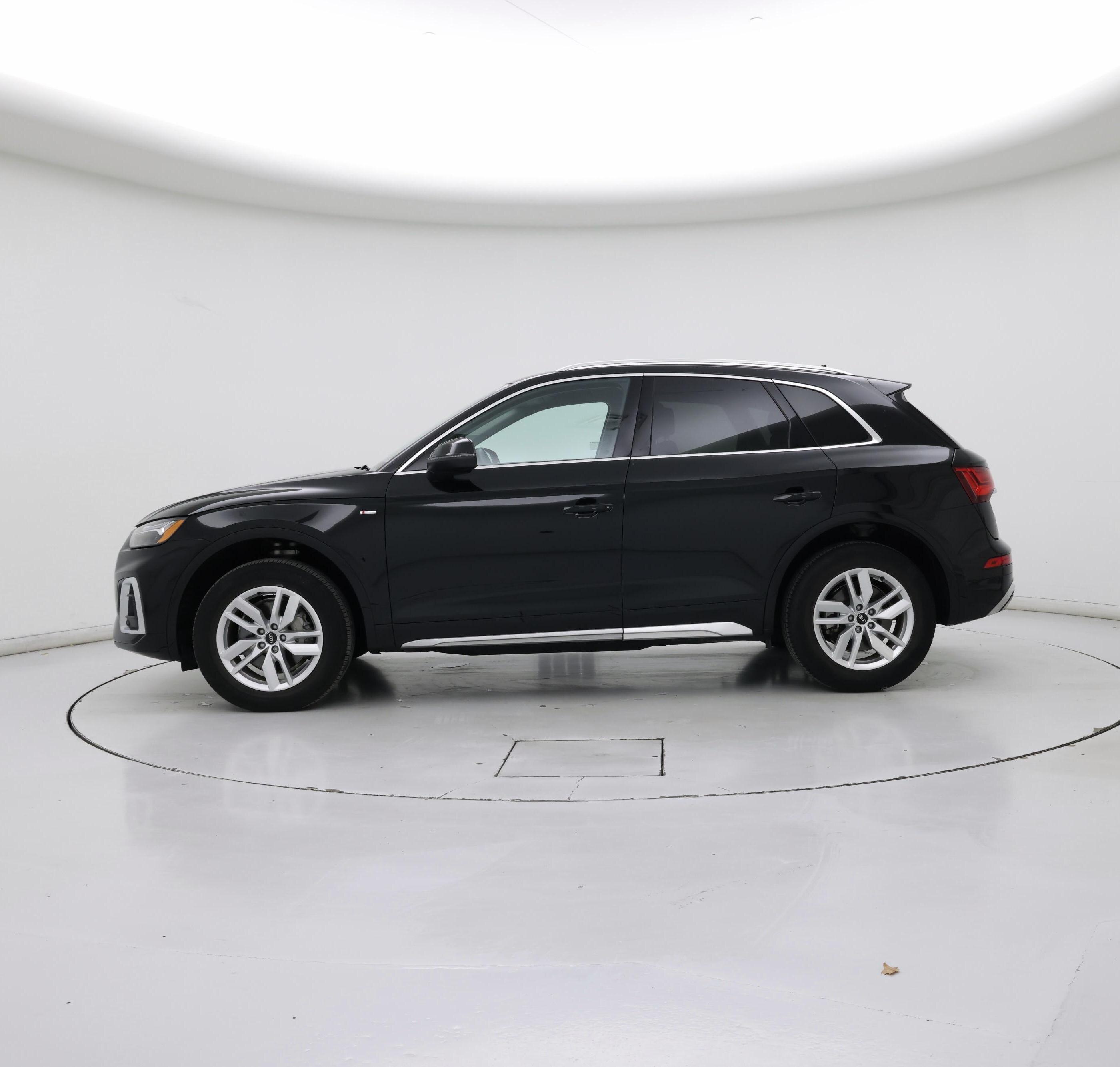 Thumbnail: 2022 Audi Q5 - 3
