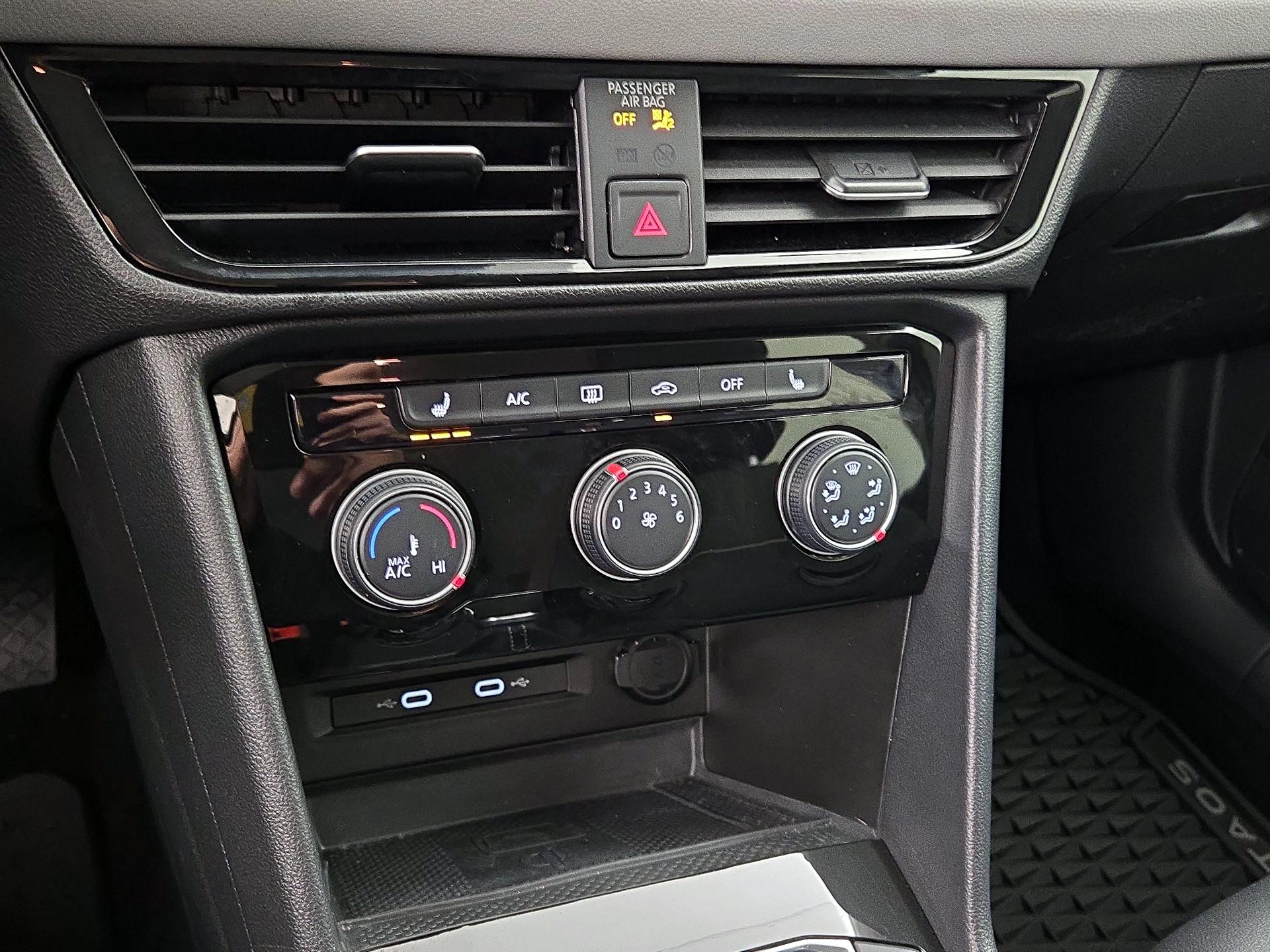 Thumbnail: 2023 Volkswagen Taos - 16