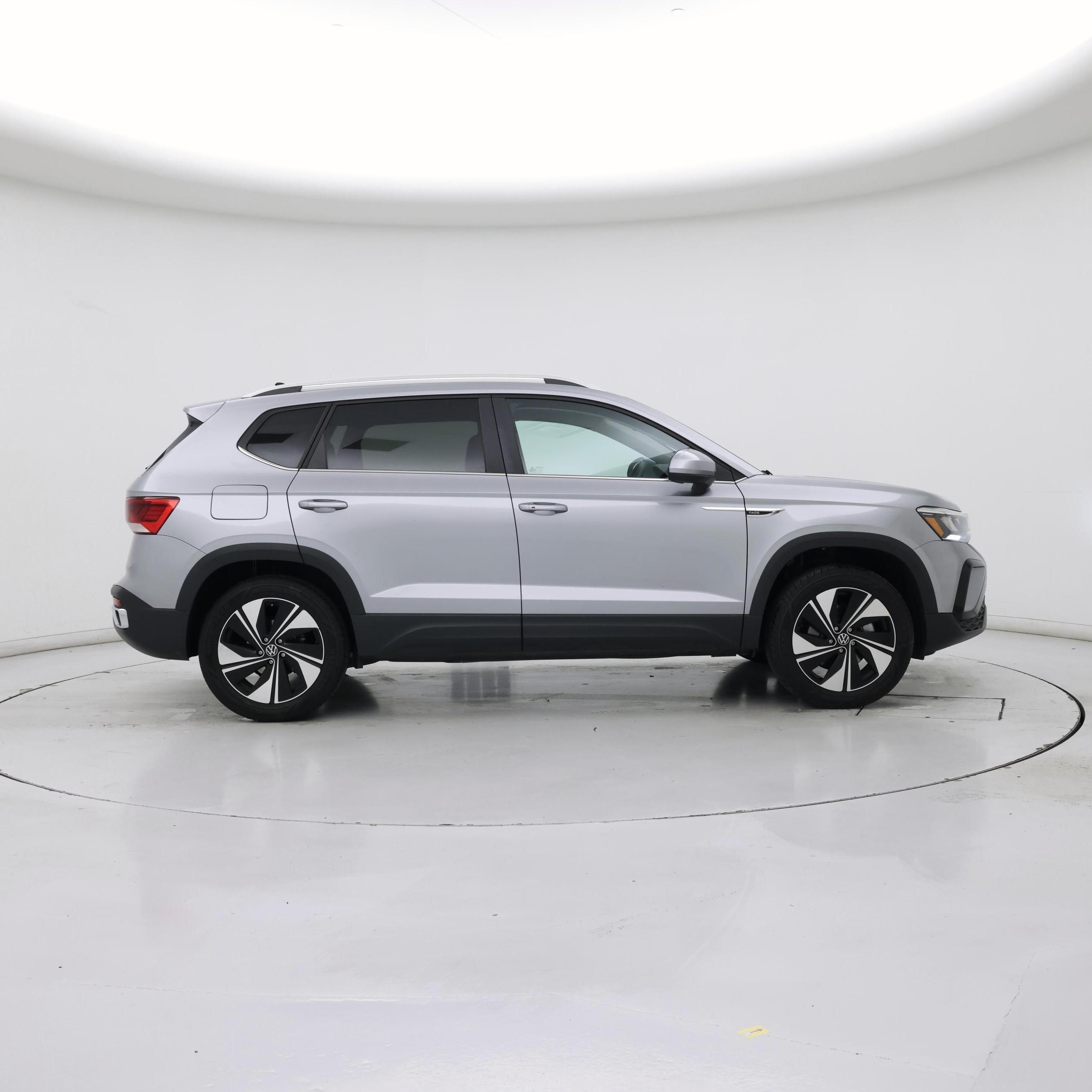 Thumbnail: 2023 Volkswagen Taos - 7