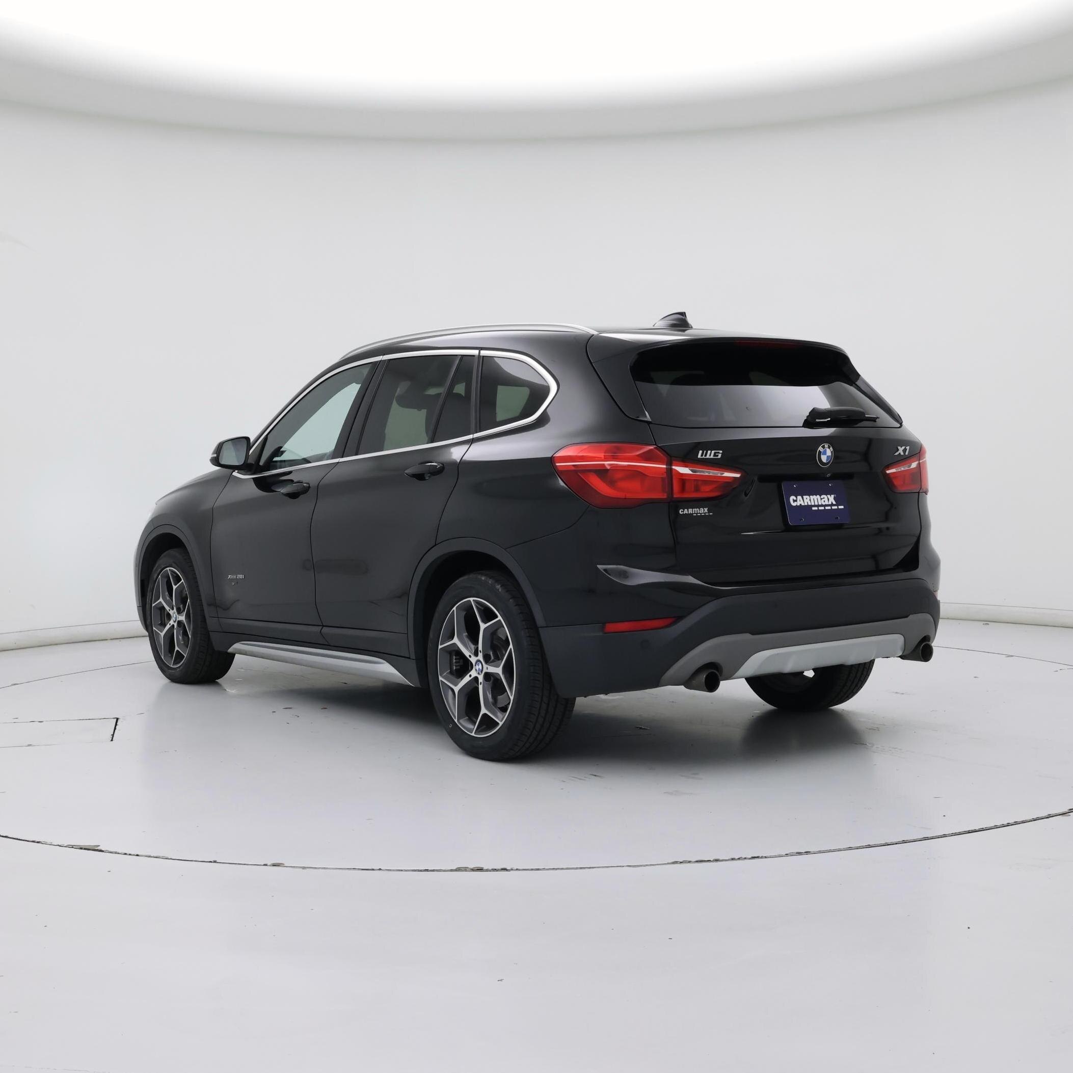 Thumbnail: 2017 BMW X1 - 2