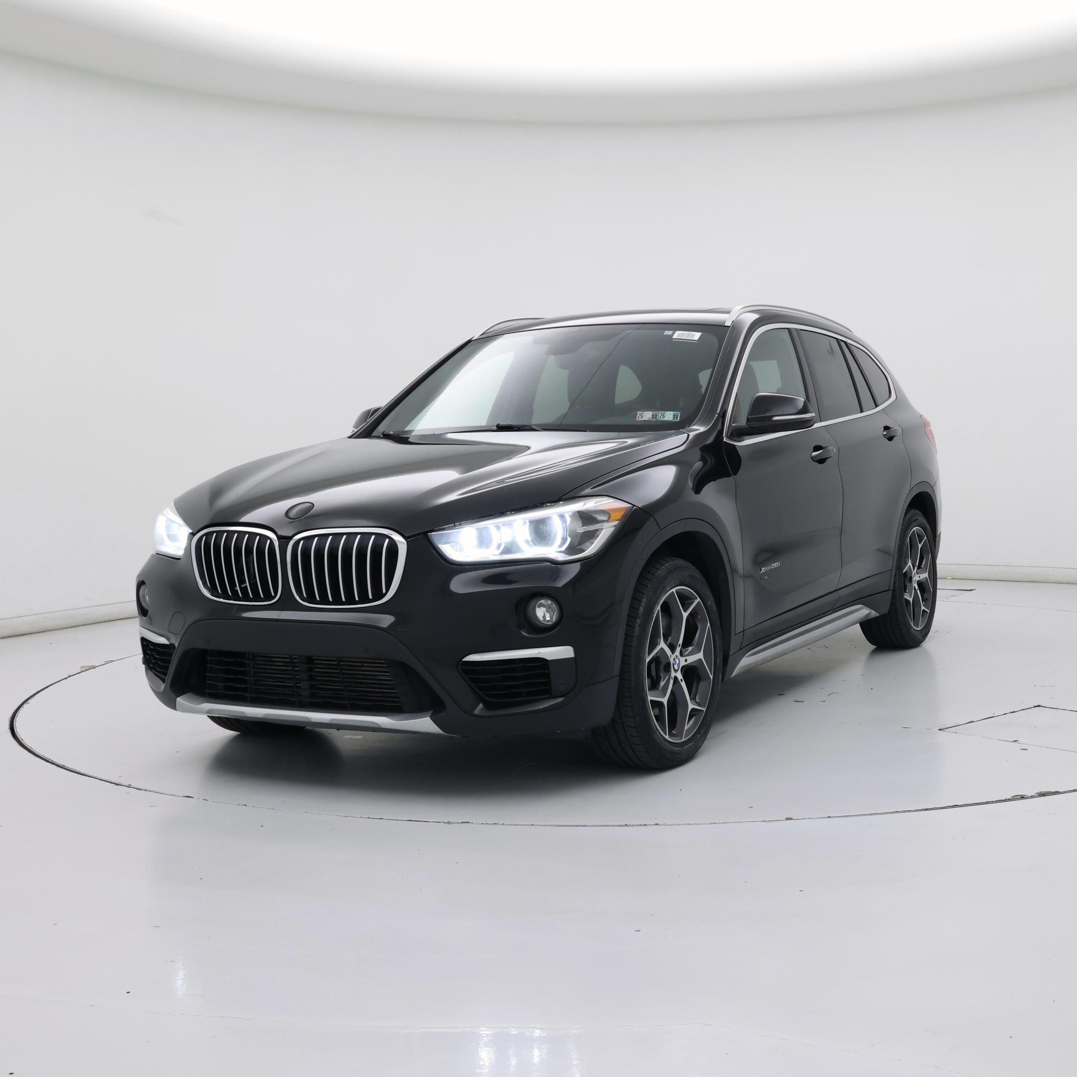 Thumbnail: 2017 BMW X1 - 4