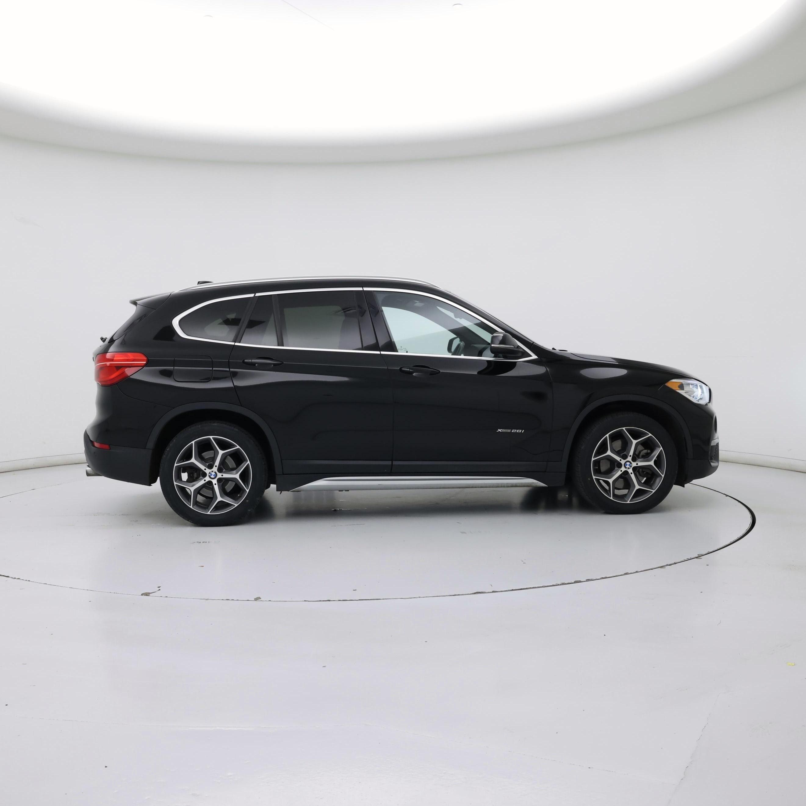 Thumbnail: 2017 BMW X1 - 7