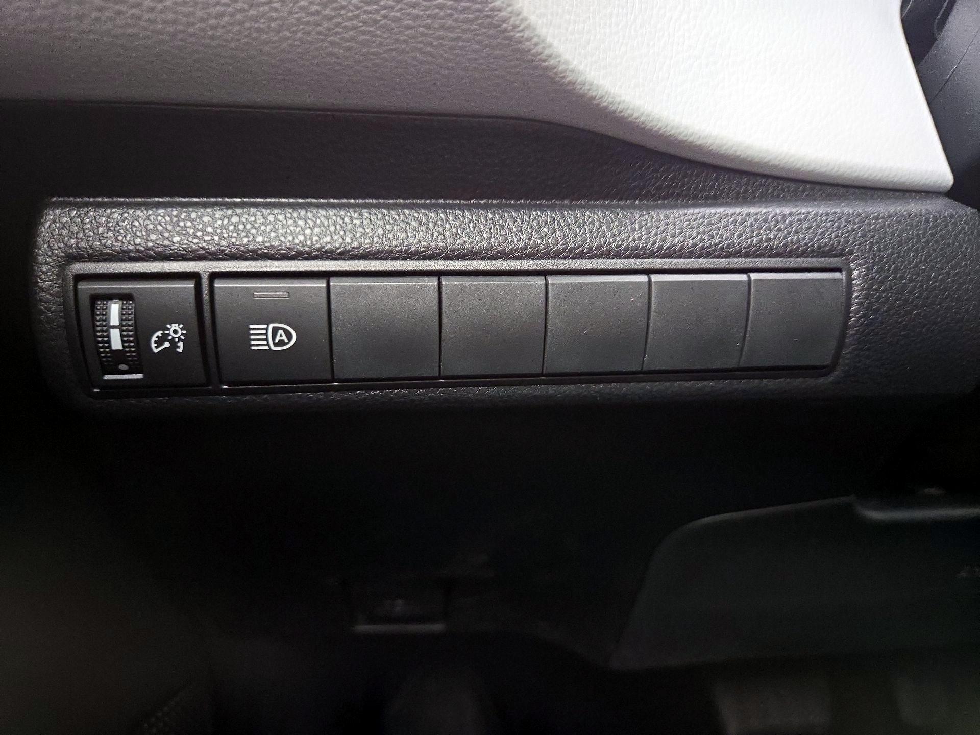 Thumbnail: 2022 Toyota Corolla - 13