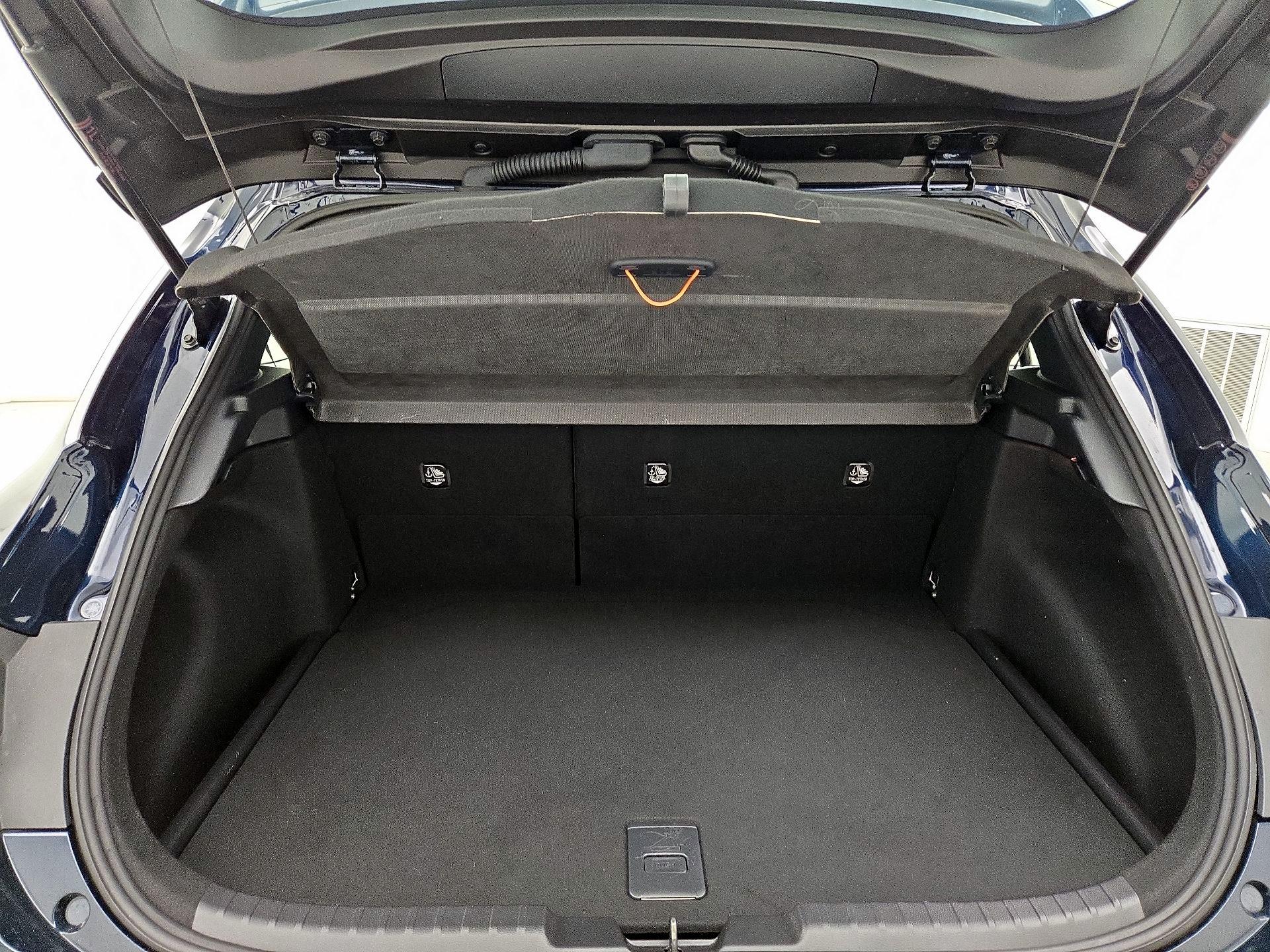 Thumbnail: 2022 Toyota Corolla - 20