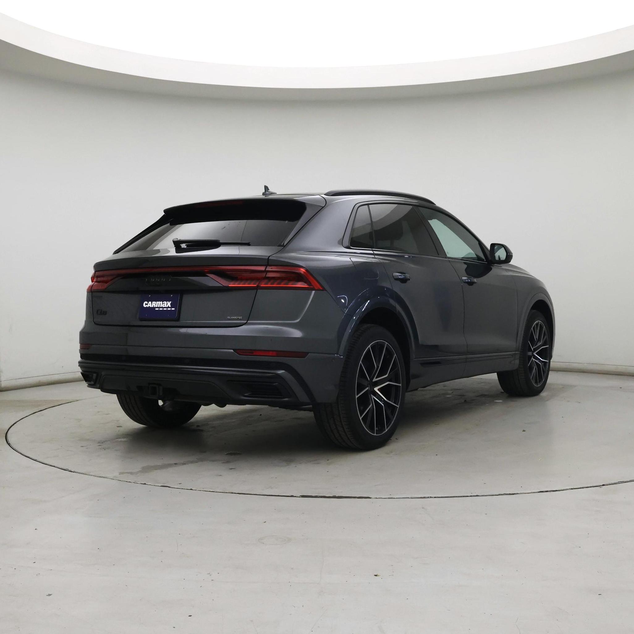 Thumbnail: 2022 Audi Q8 - 8