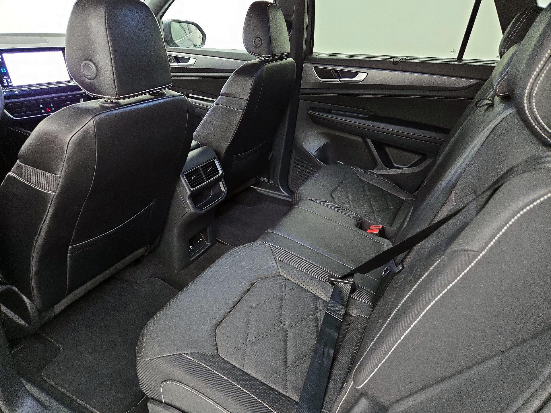 Thumbnail: 2024 Volkswagen Atlas - 19