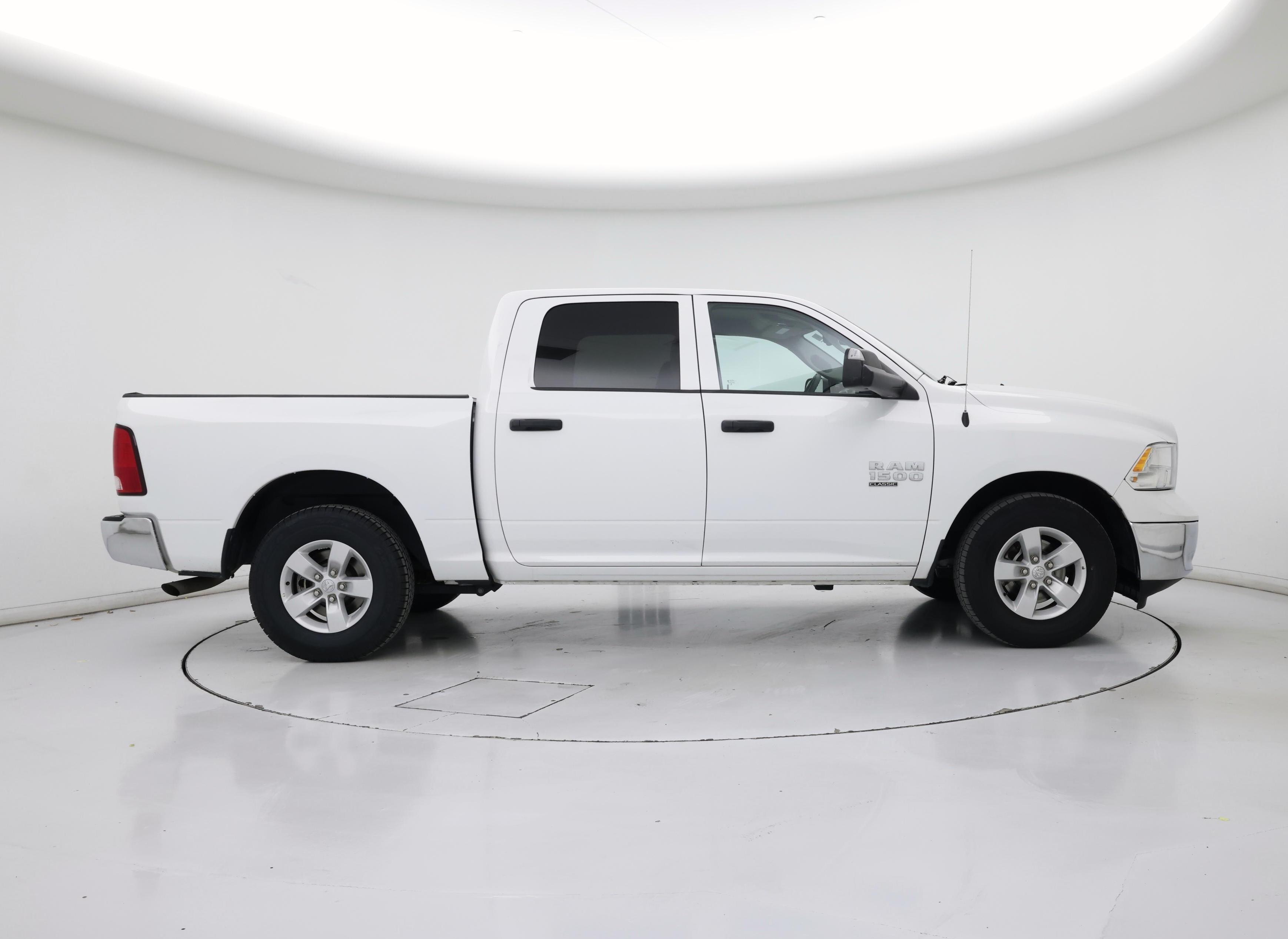 Thumbnail: 2023 RAM 1500 Classic - 7